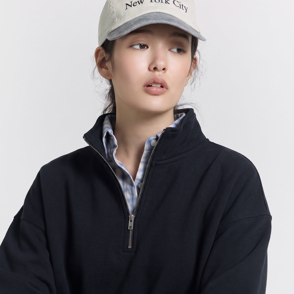 Volume Sweat Stand Collar Pullover