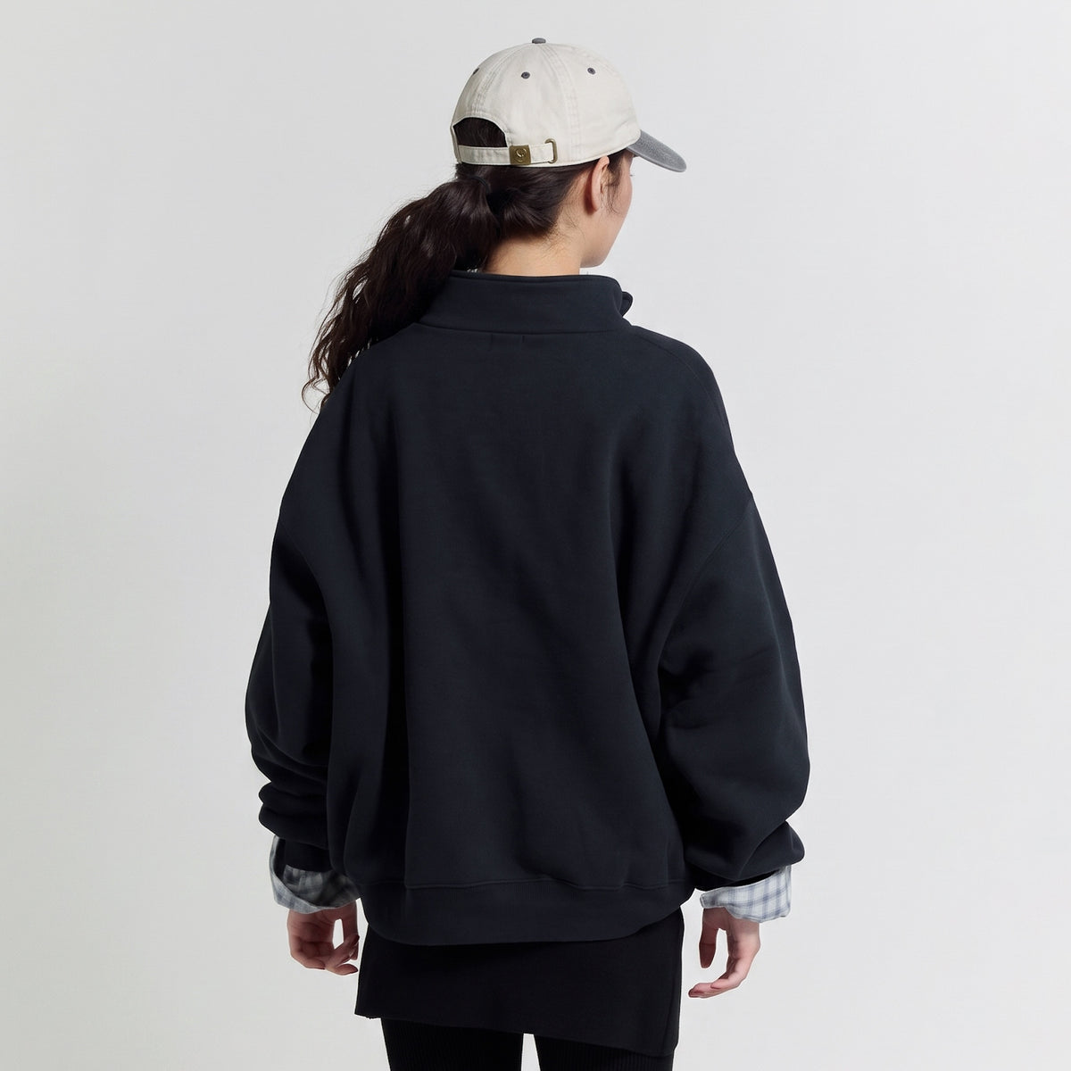 Volume Sweat Stand Collar Pullover
