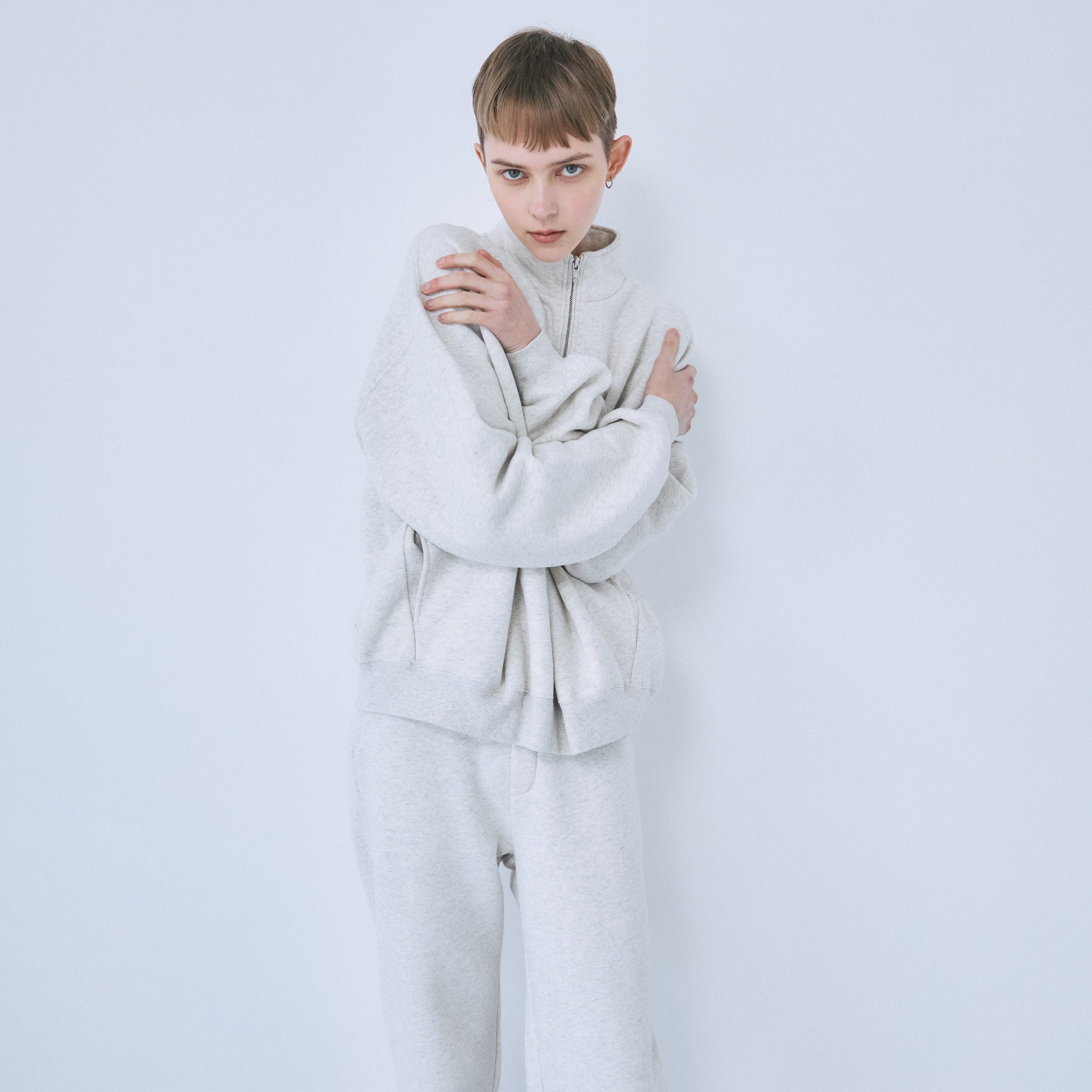 Volume Sweat Stand Collar Pullover