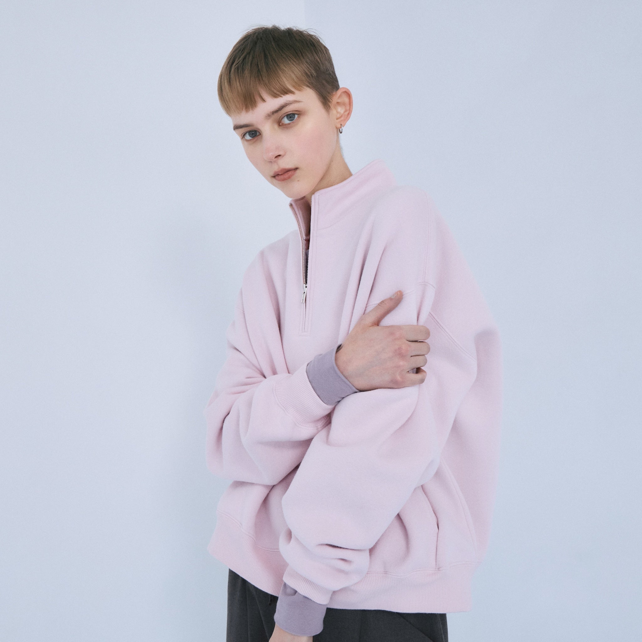 Volume Sweat Stand Collar Pullover