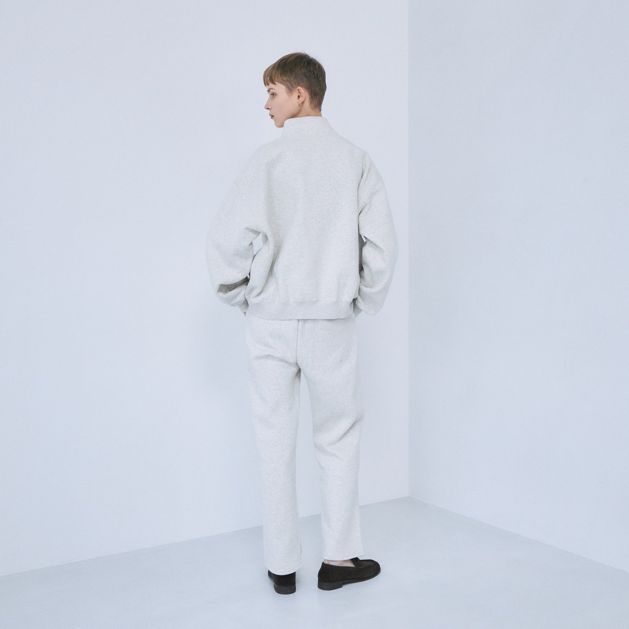 Volume Sweat ストレートパンツ