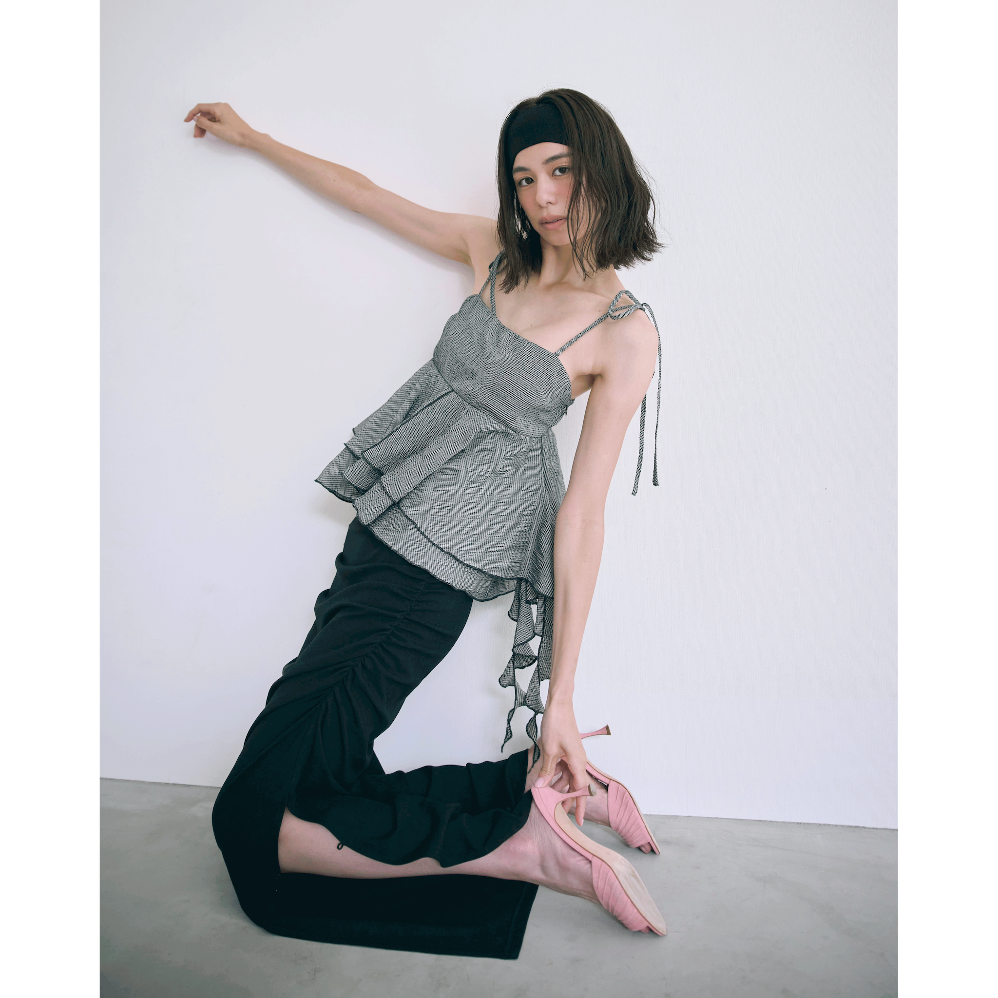 Padded Hang Fin Frill Camisole