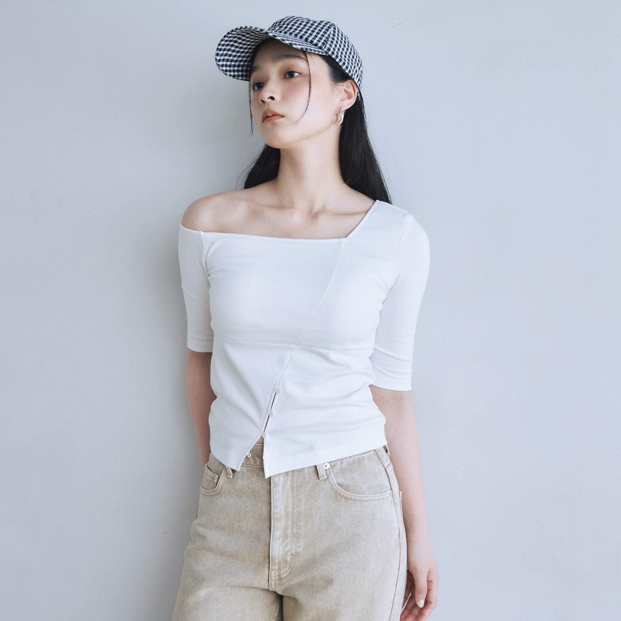 Padded Mofty Asymmetric Half Sleeve
