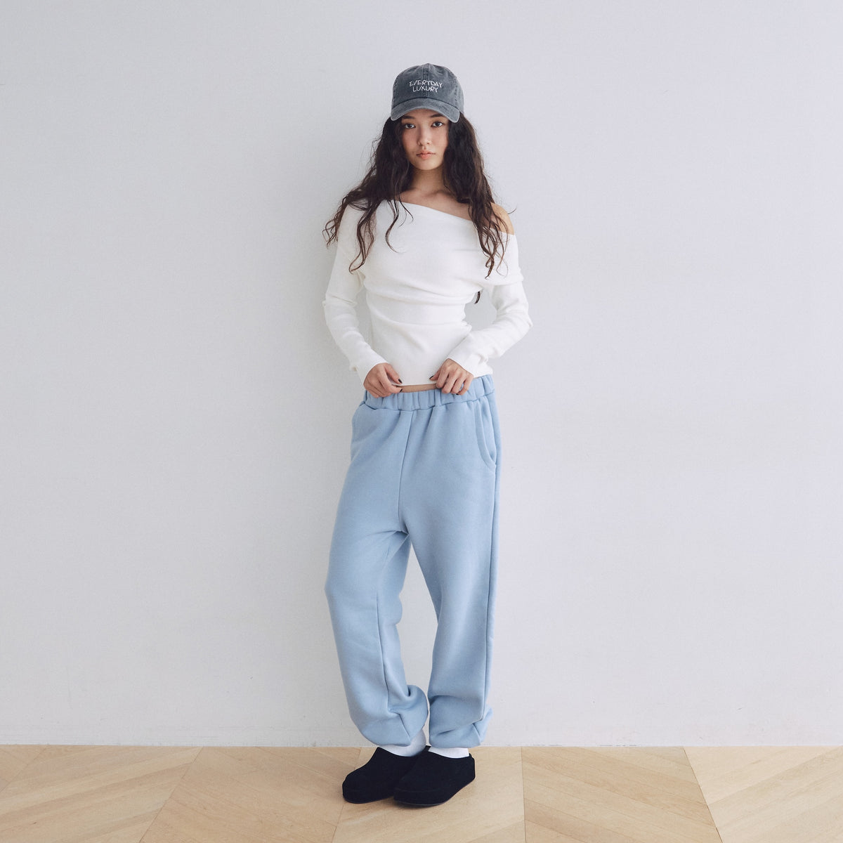 Volume Sweat ウエストギャザーパンツ