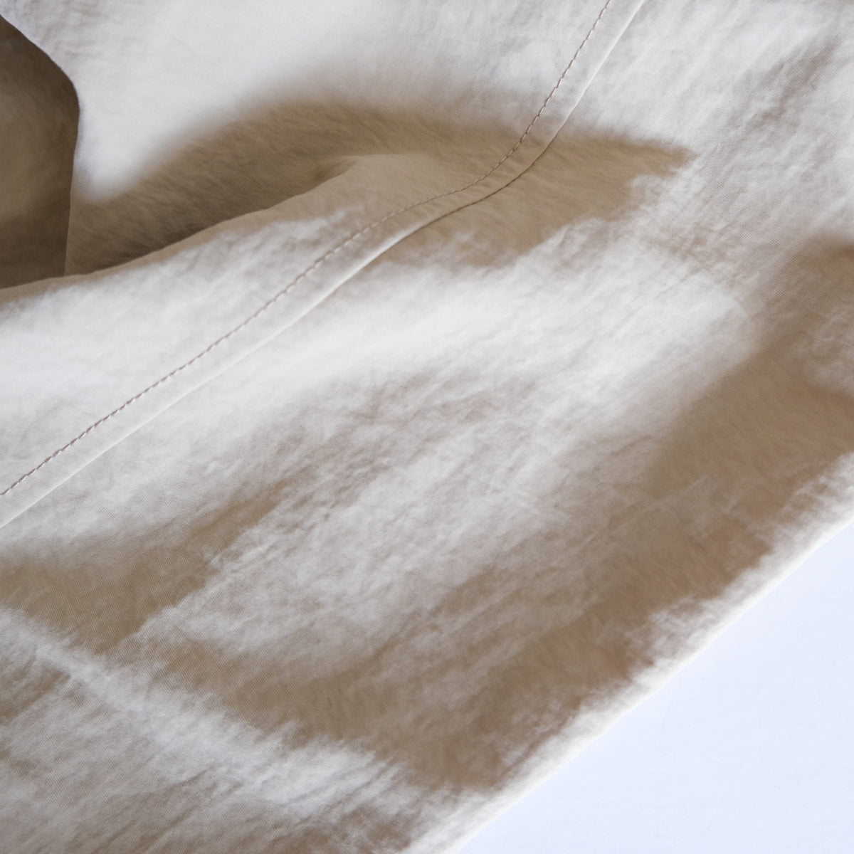 Air Volume Gathered Pants