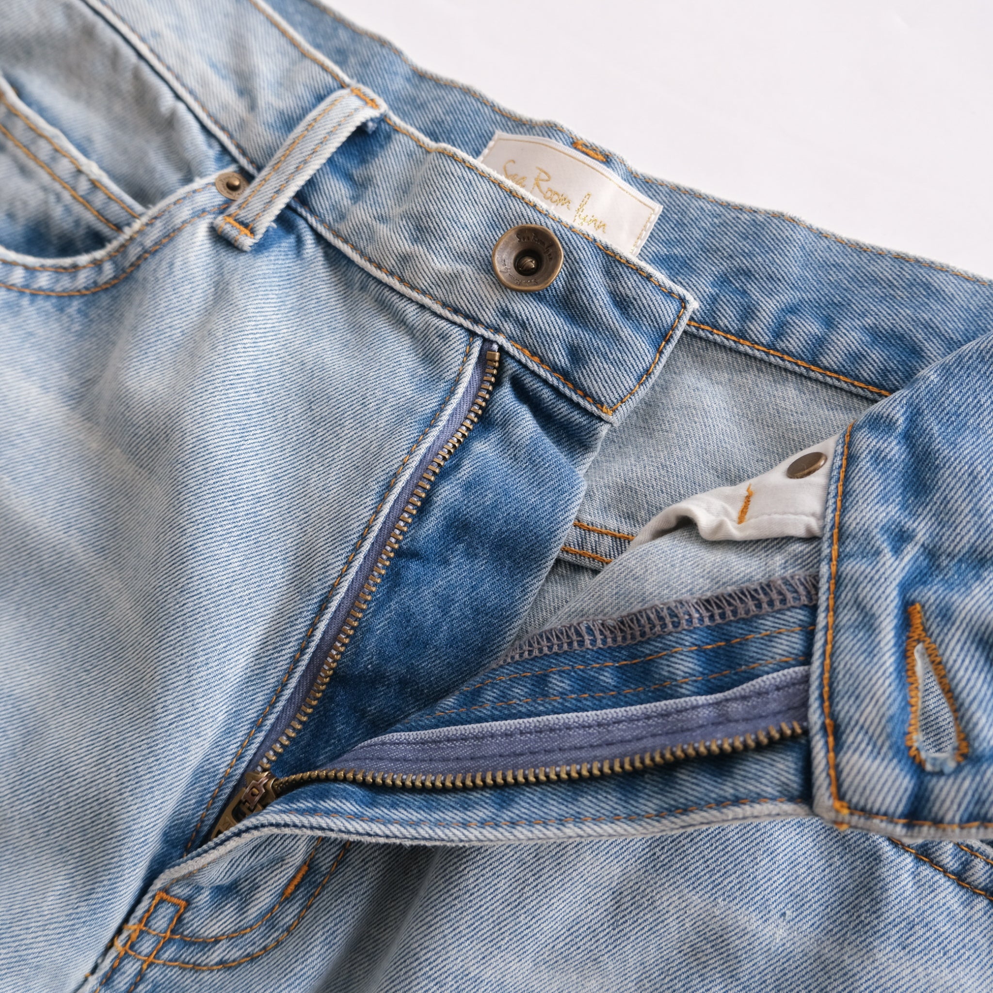 Crashルーズワイド SRN05