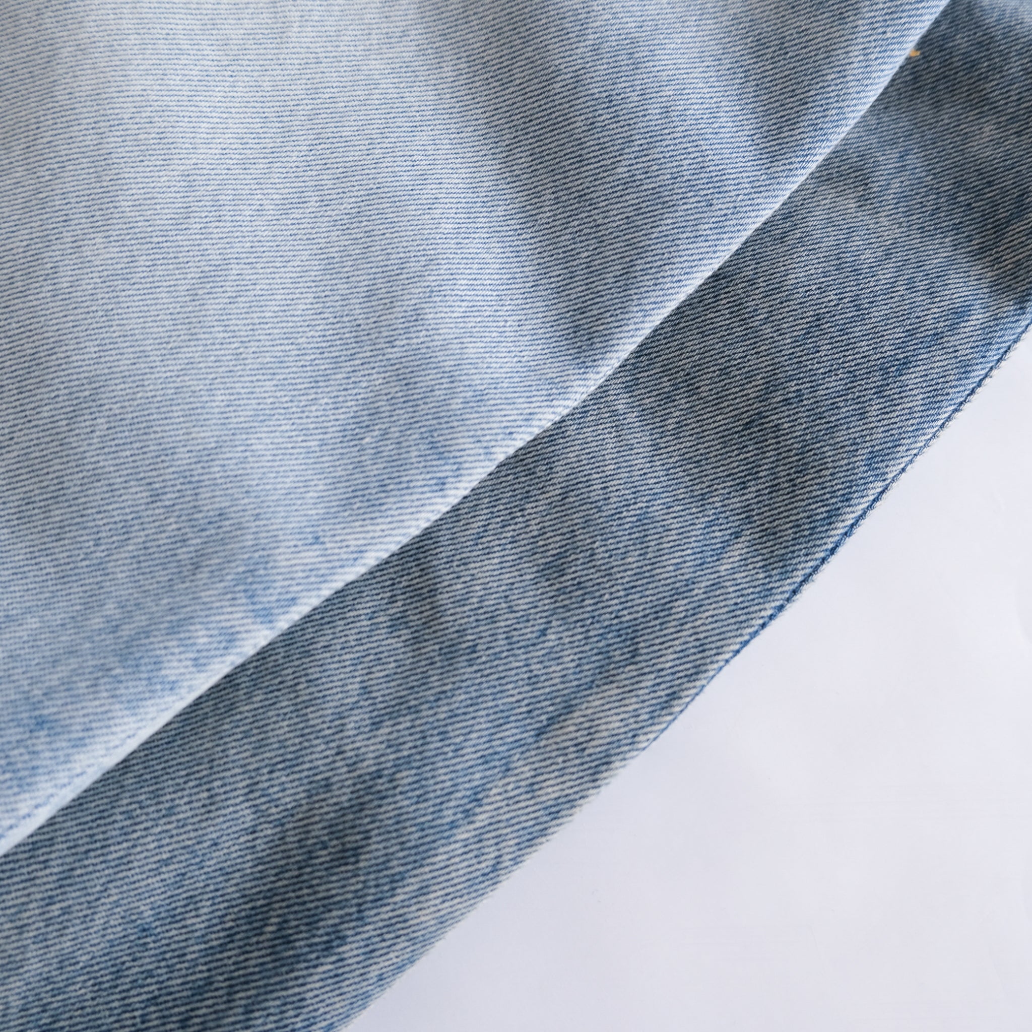 Crashルーズワイド SRN05