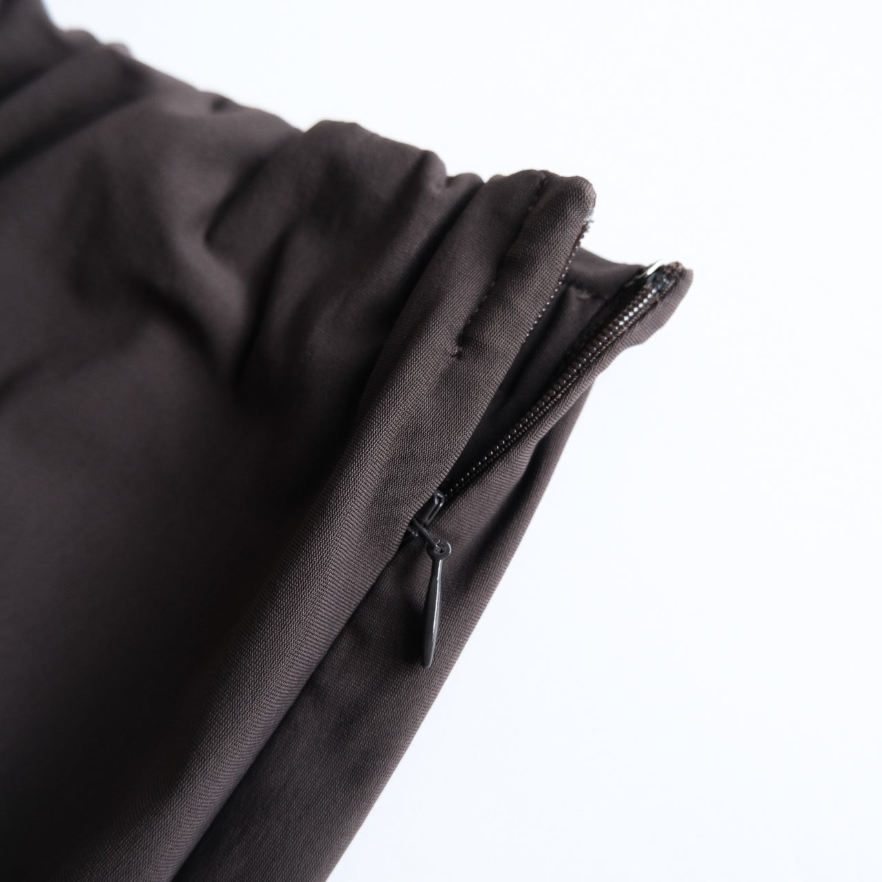 Stretch tight eyeline skirt