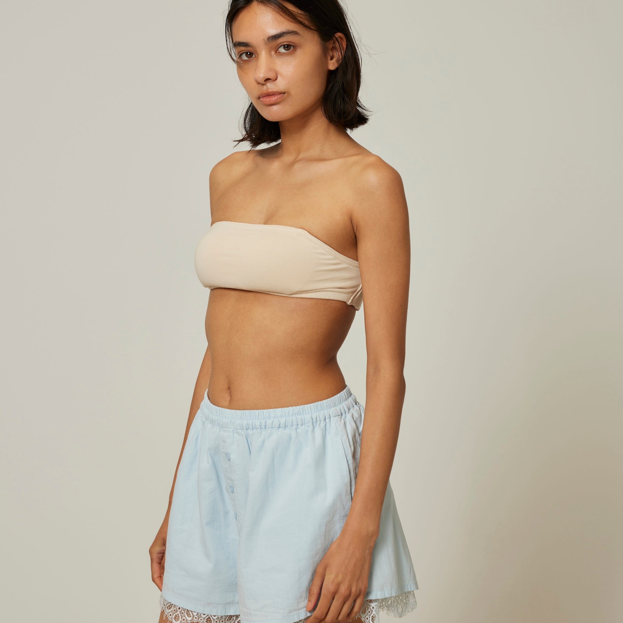 Slim Shoulder Smooth Bra