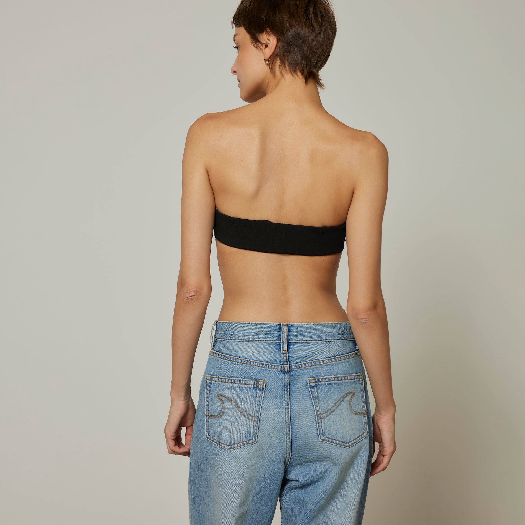Slim Shoulder Smooth Bra