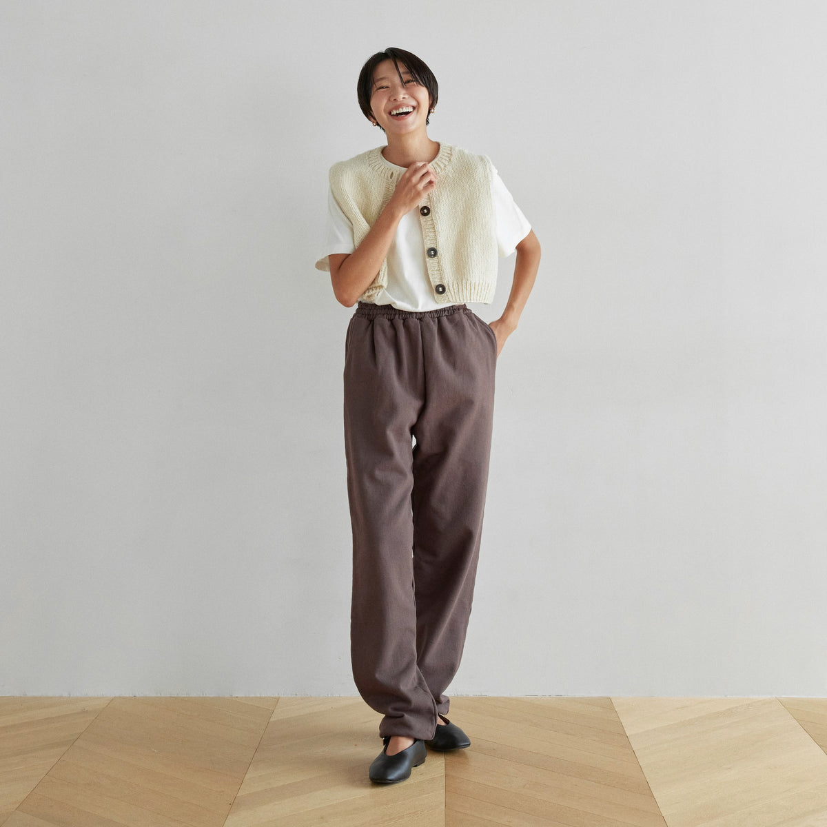 001240085-top.jpg?crop=center& 