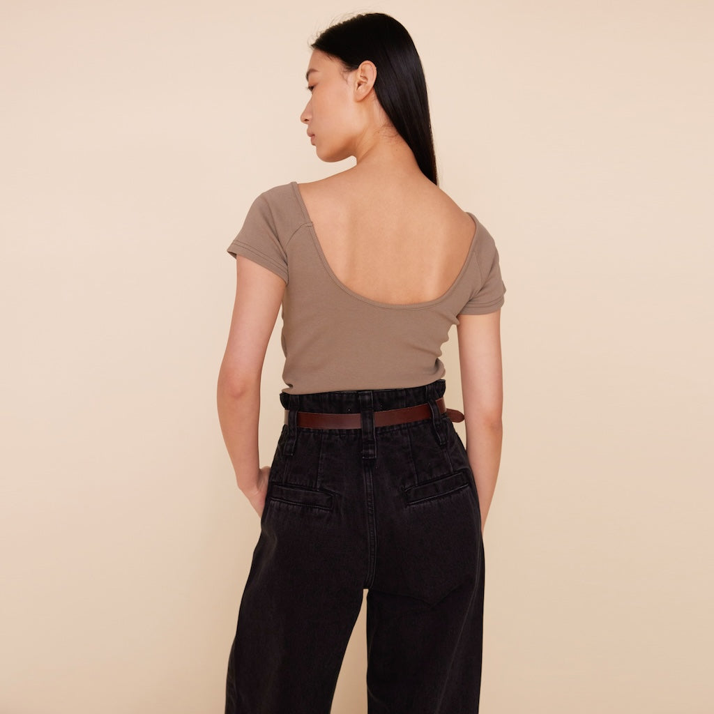 パッドin BACK Uカットソー