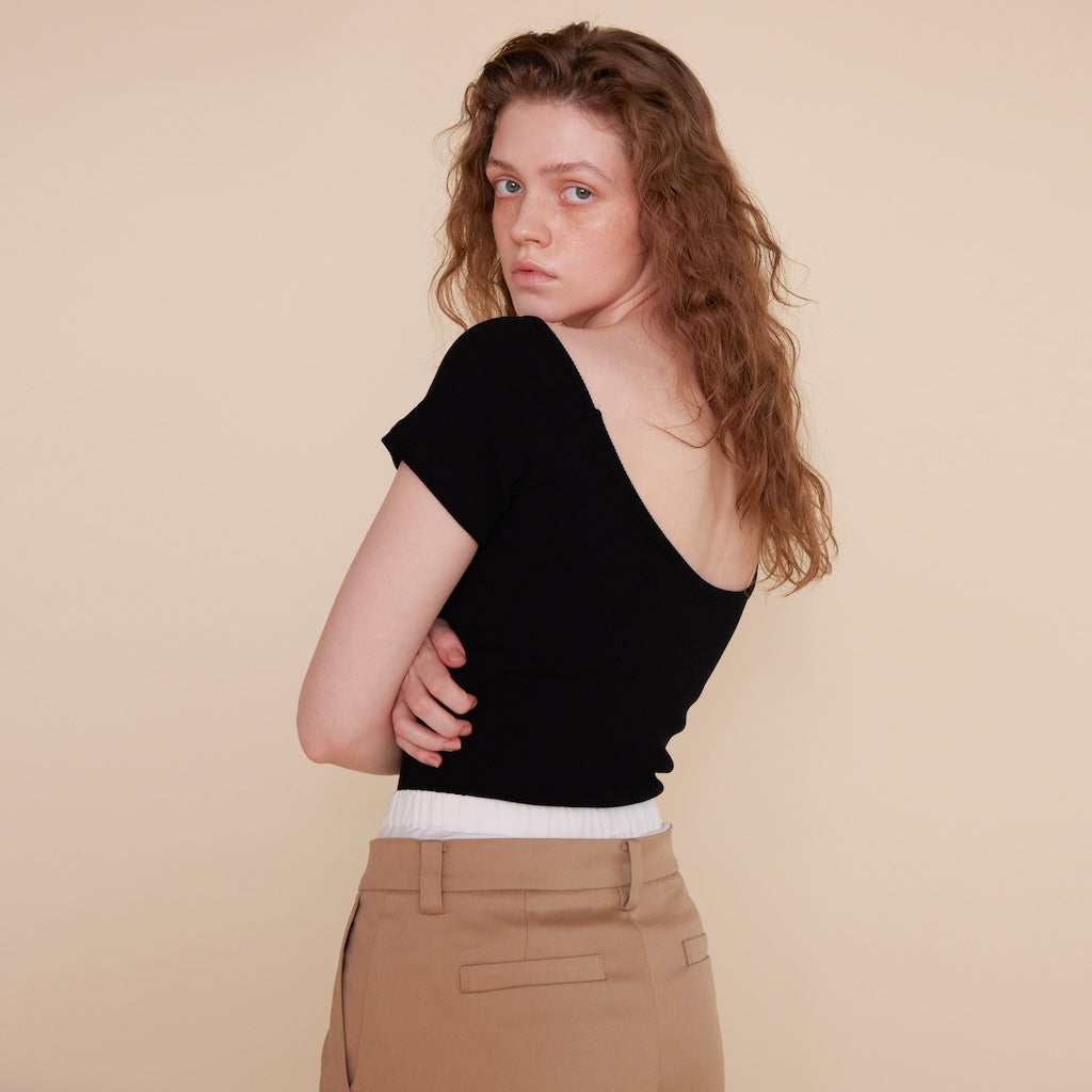 パッドin BACK Uカットソー