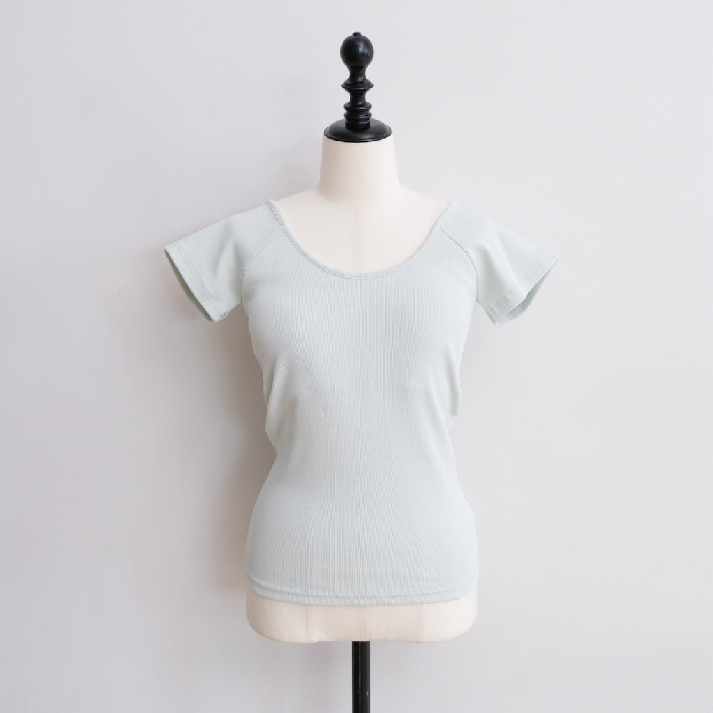 パッドin BACK Uカットソー