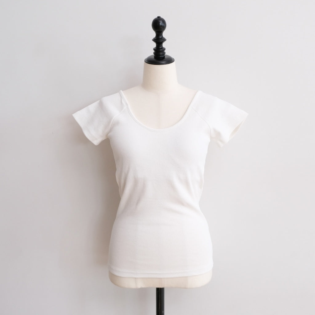 パッドin BACK Uカットソー