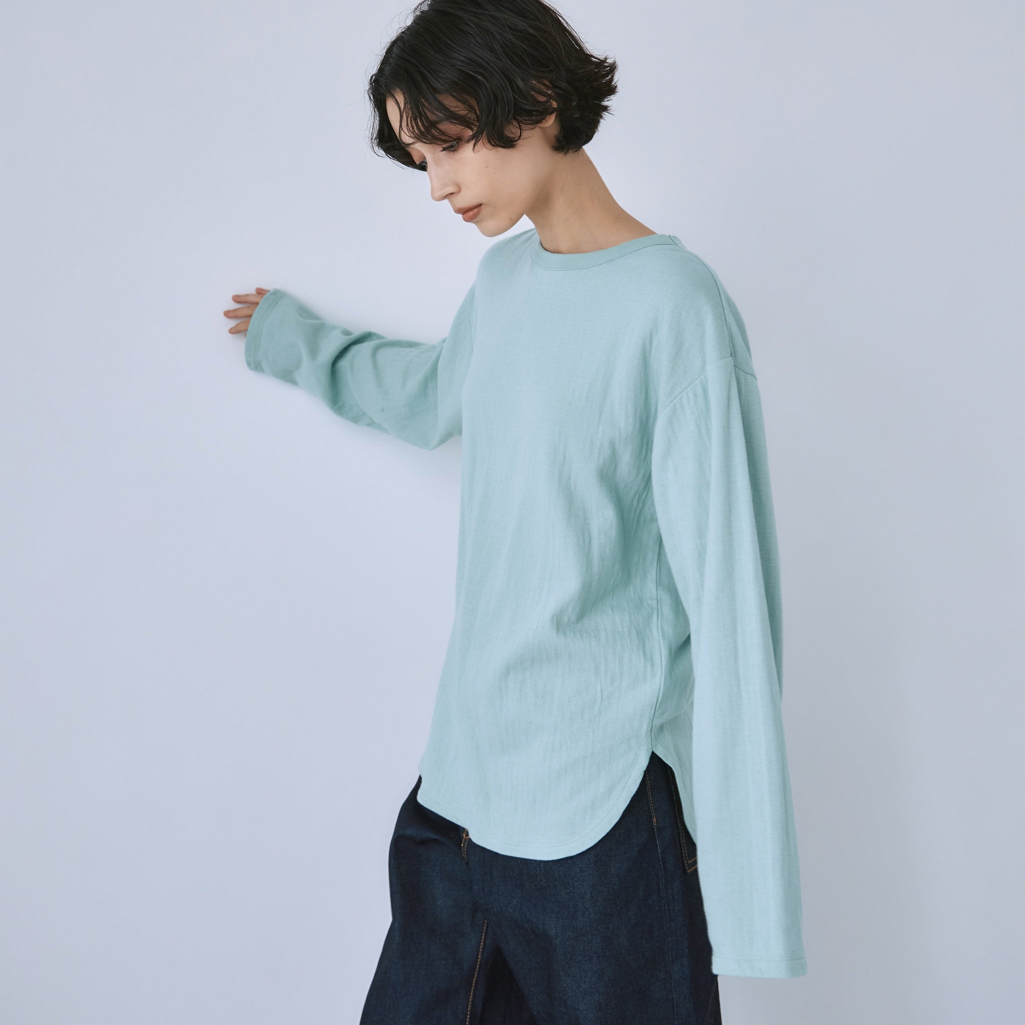 C/2FACE ラウンドヘムクルーロンT