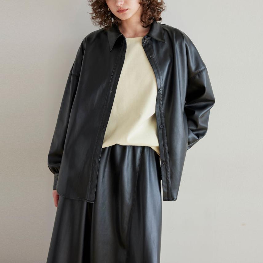 Soft Stretch ECOレザーオーバーシャツ