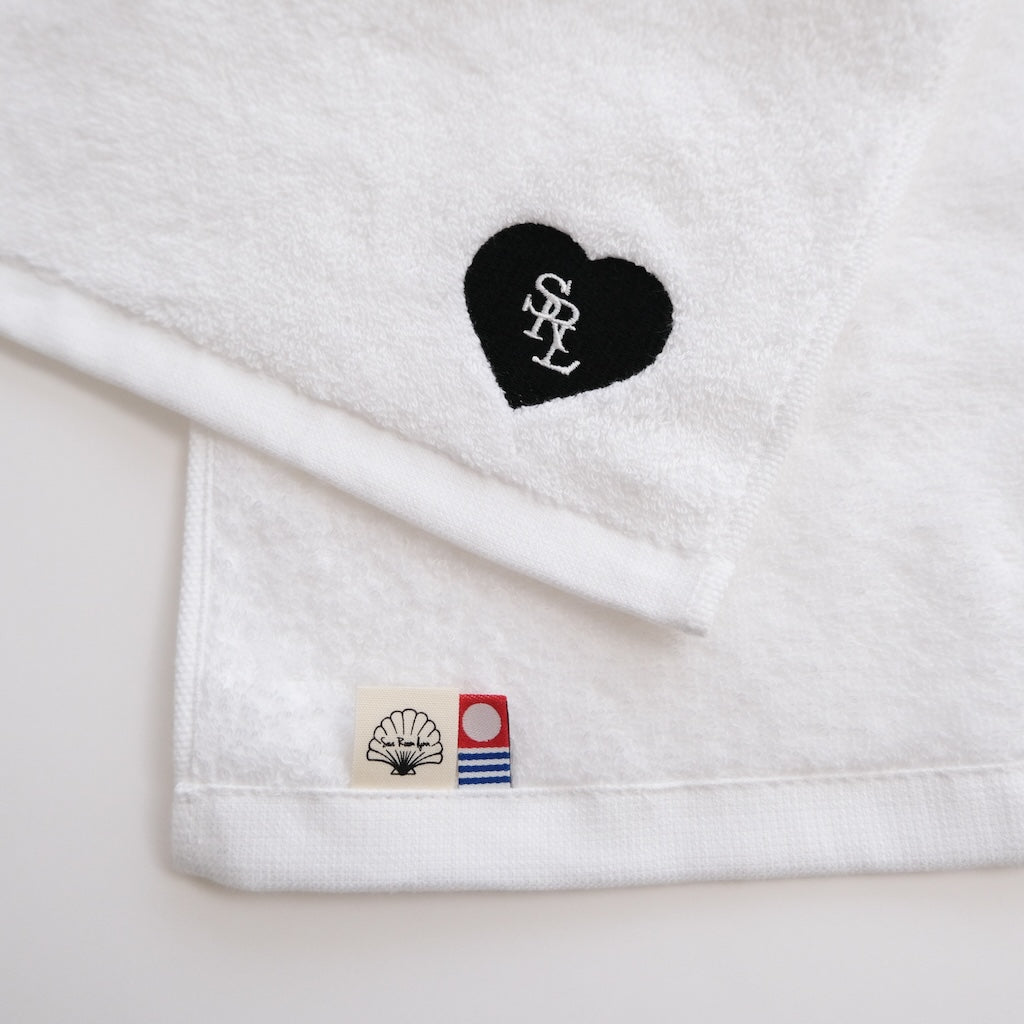 HEART EMBROIDERY Face towel