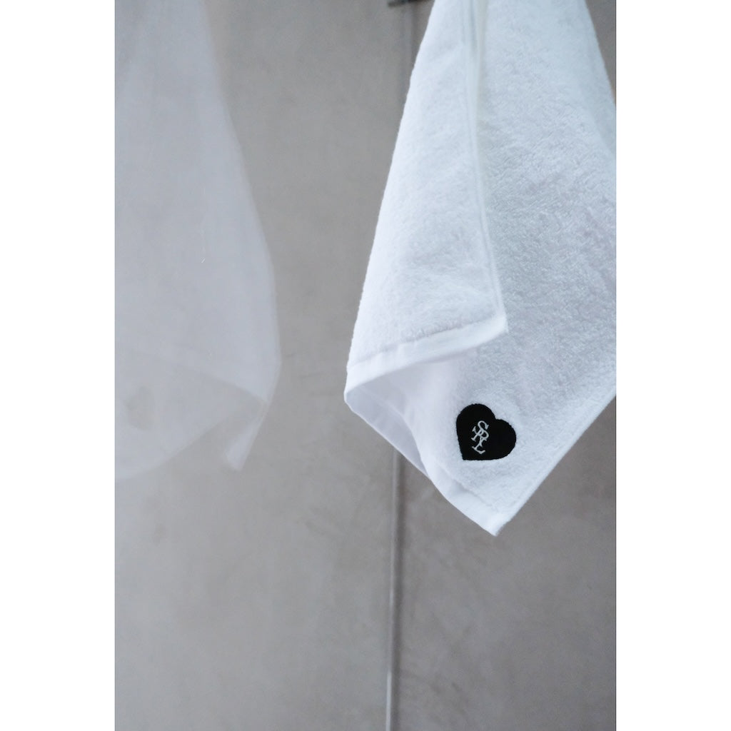 HEART EMBROIDERY Face towel