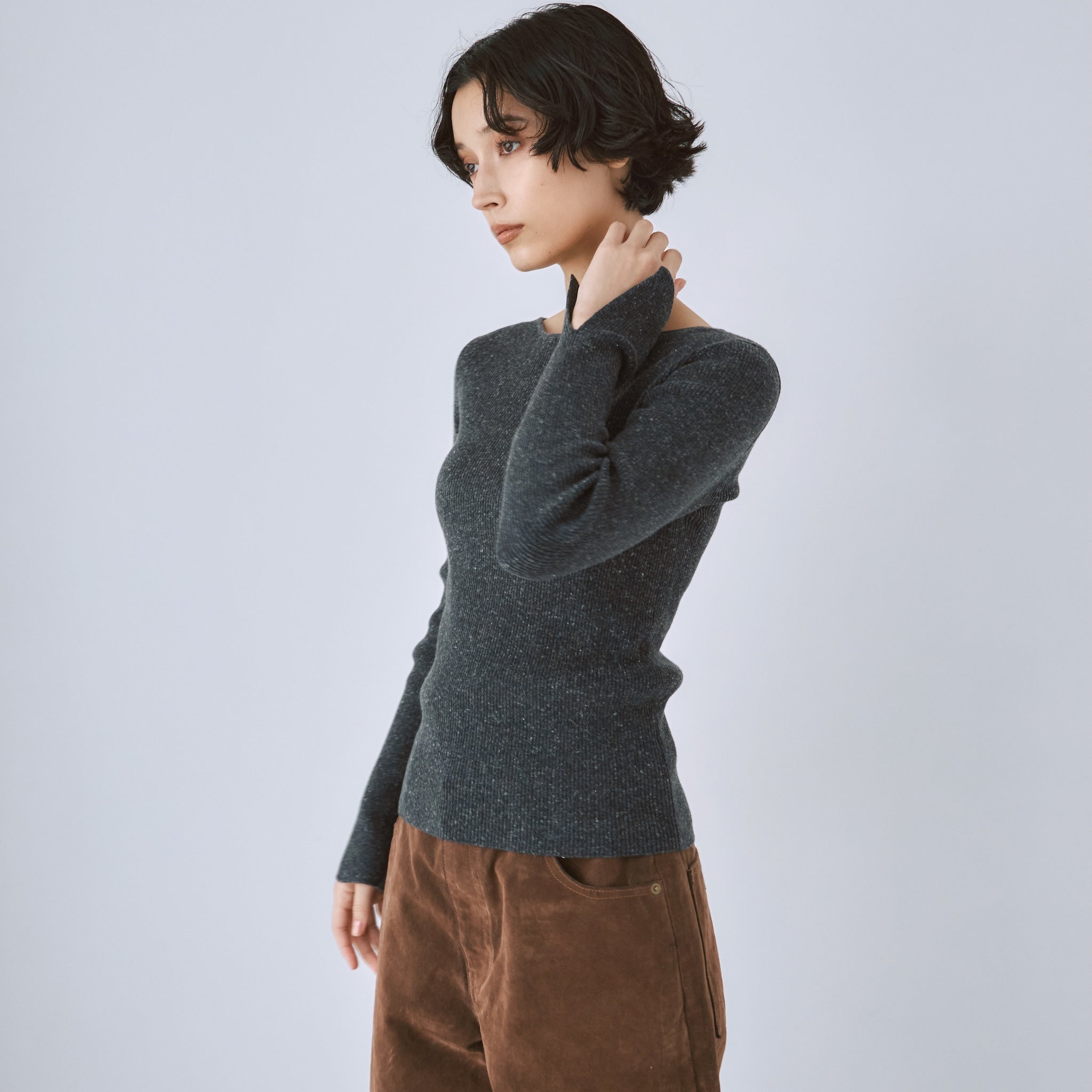 リネンコンビスリットsleeveニット