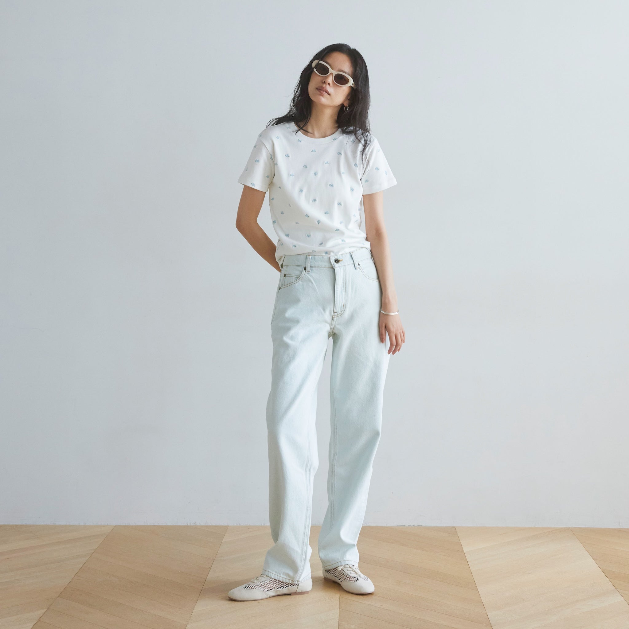 Tiny Pattern Embroidery Tシャツ
