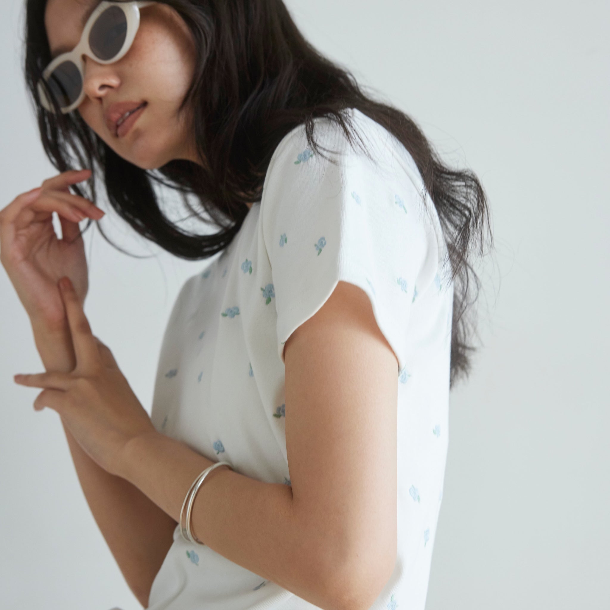 Tiny Pattern Embroidery Tシャツ