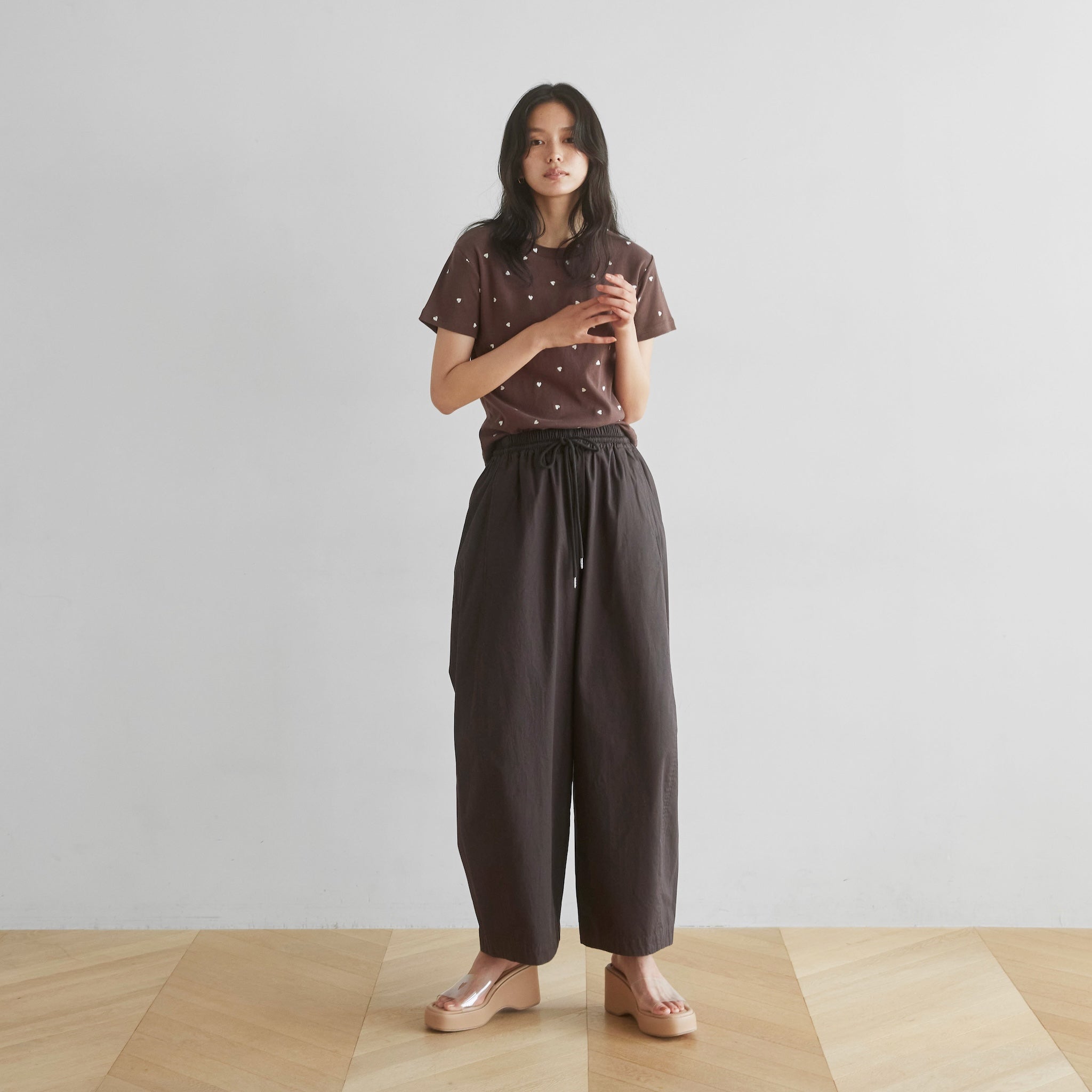 Tiny Pattern Embroidery Tシャツ