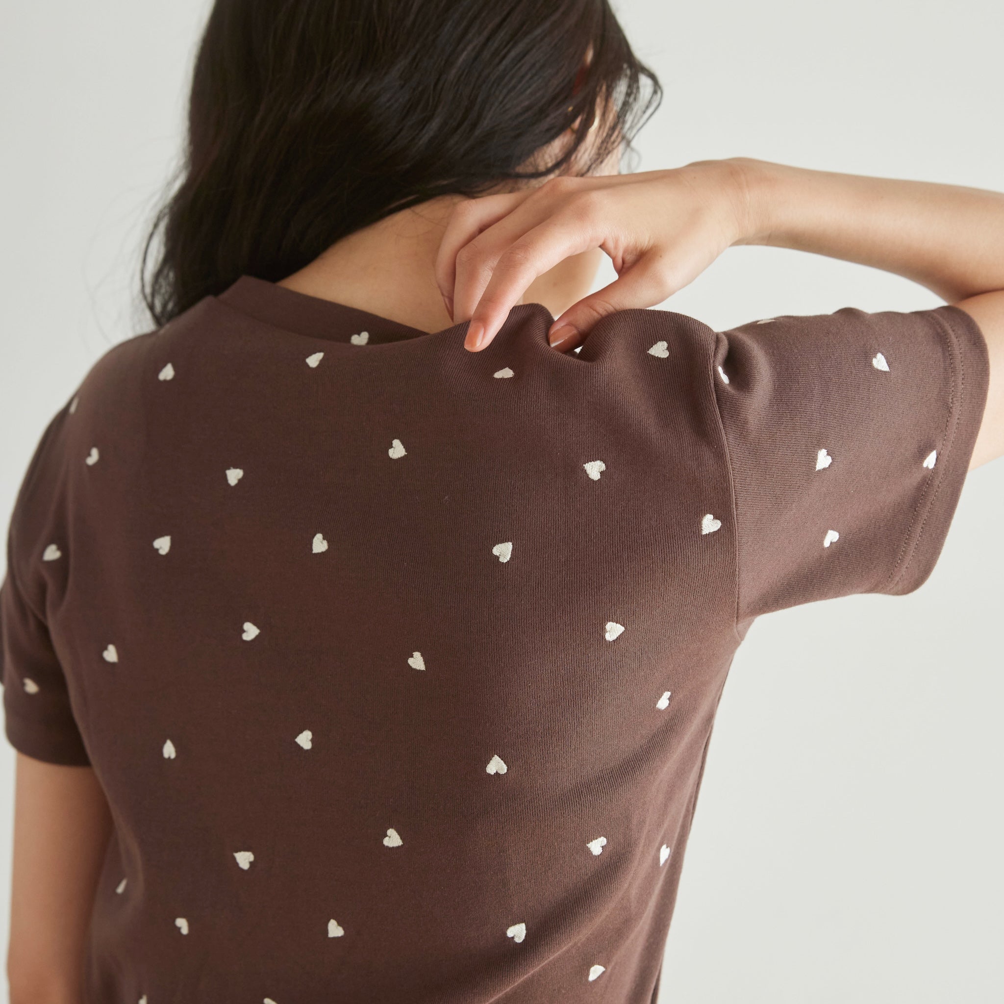 Tiny Pattern Embroidery Tシャツ