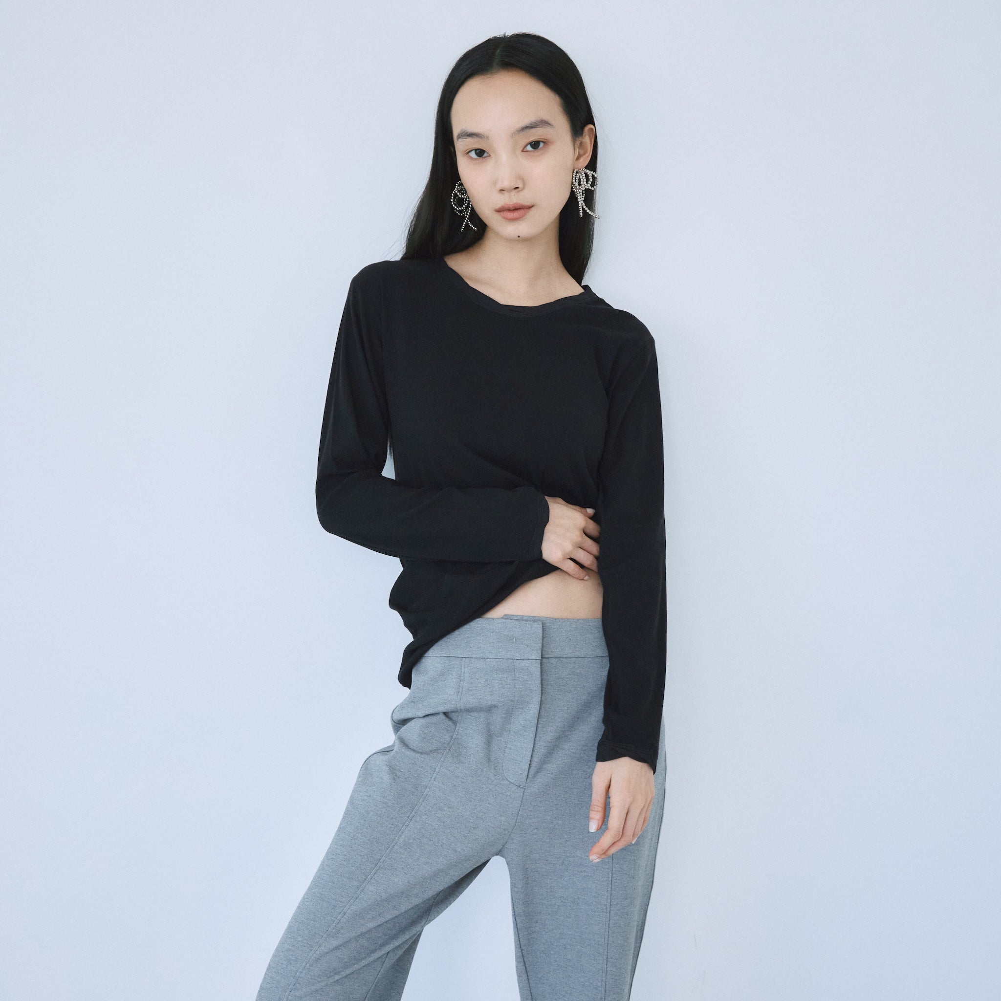 Soft sheer RIBツイストネックトップス