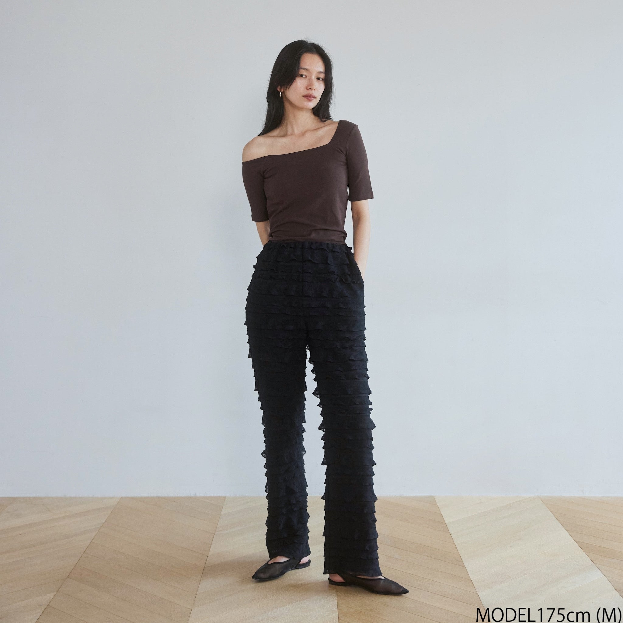 Fin Fabric Straightパンツ