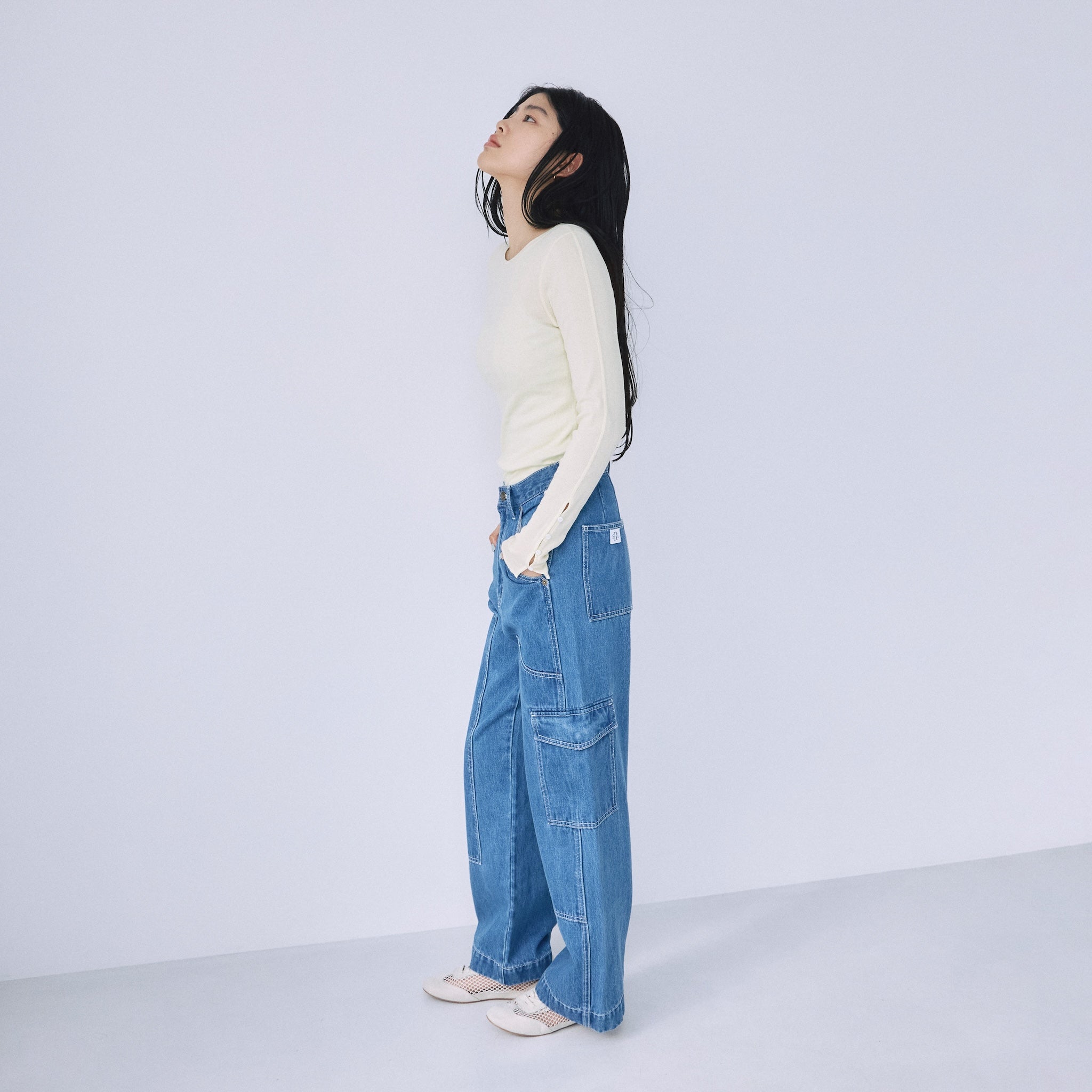 Soft sheer random rib cuffs top