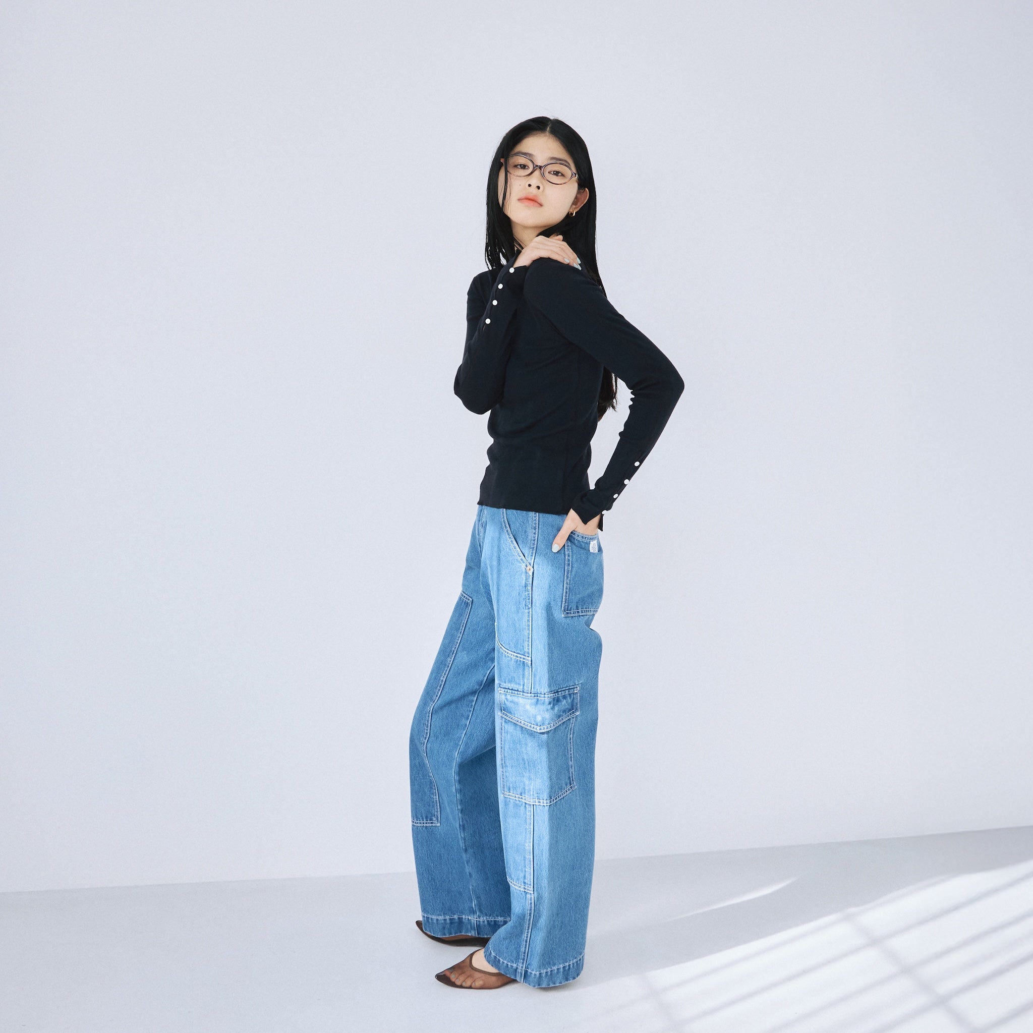 Soft sheer random rib cuffs top