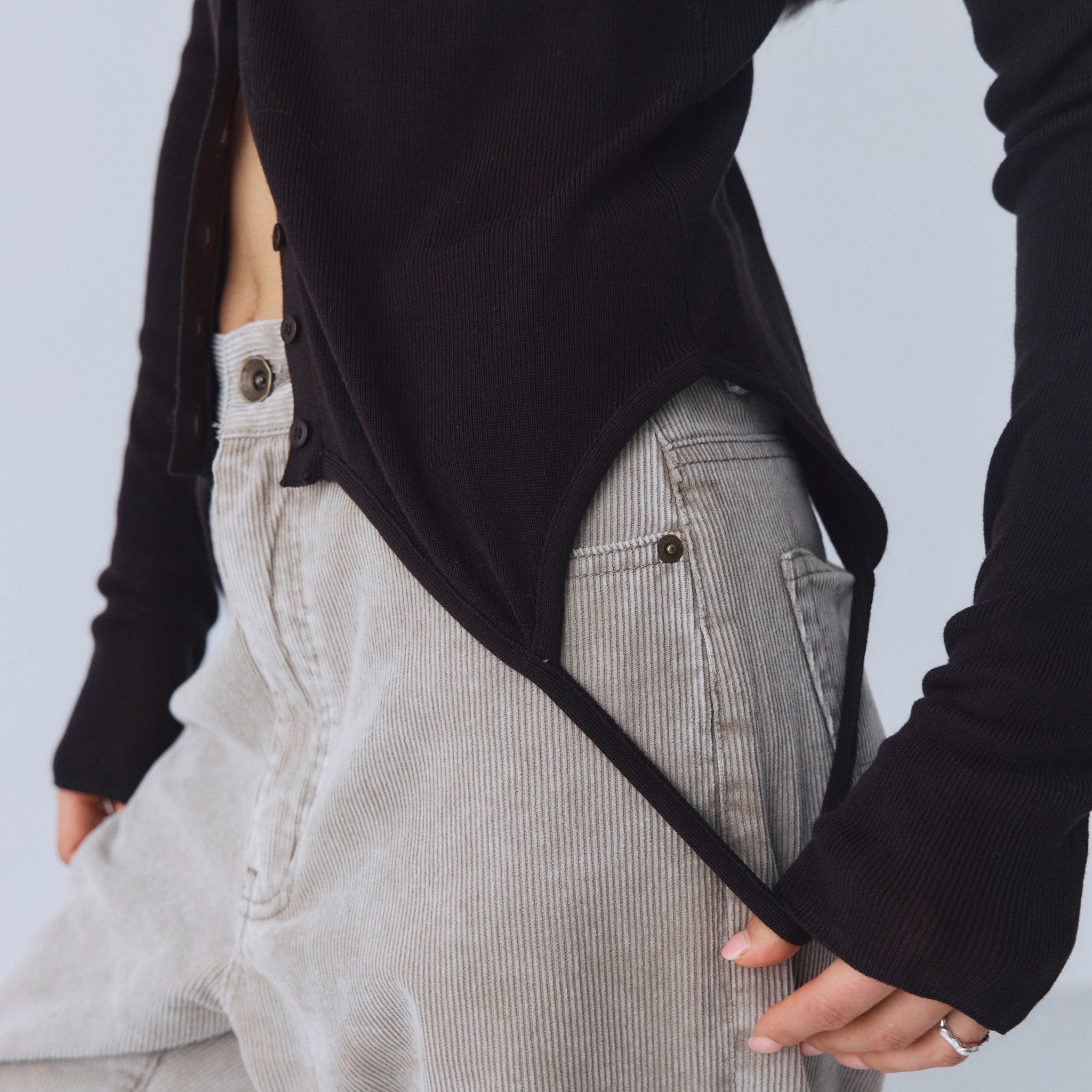 【新品タグ付】シールームリンSilkytouch Asymmetry Knit 新品タグ付】シールームリンSilkytouch Asymmetry Knit - メルカリ