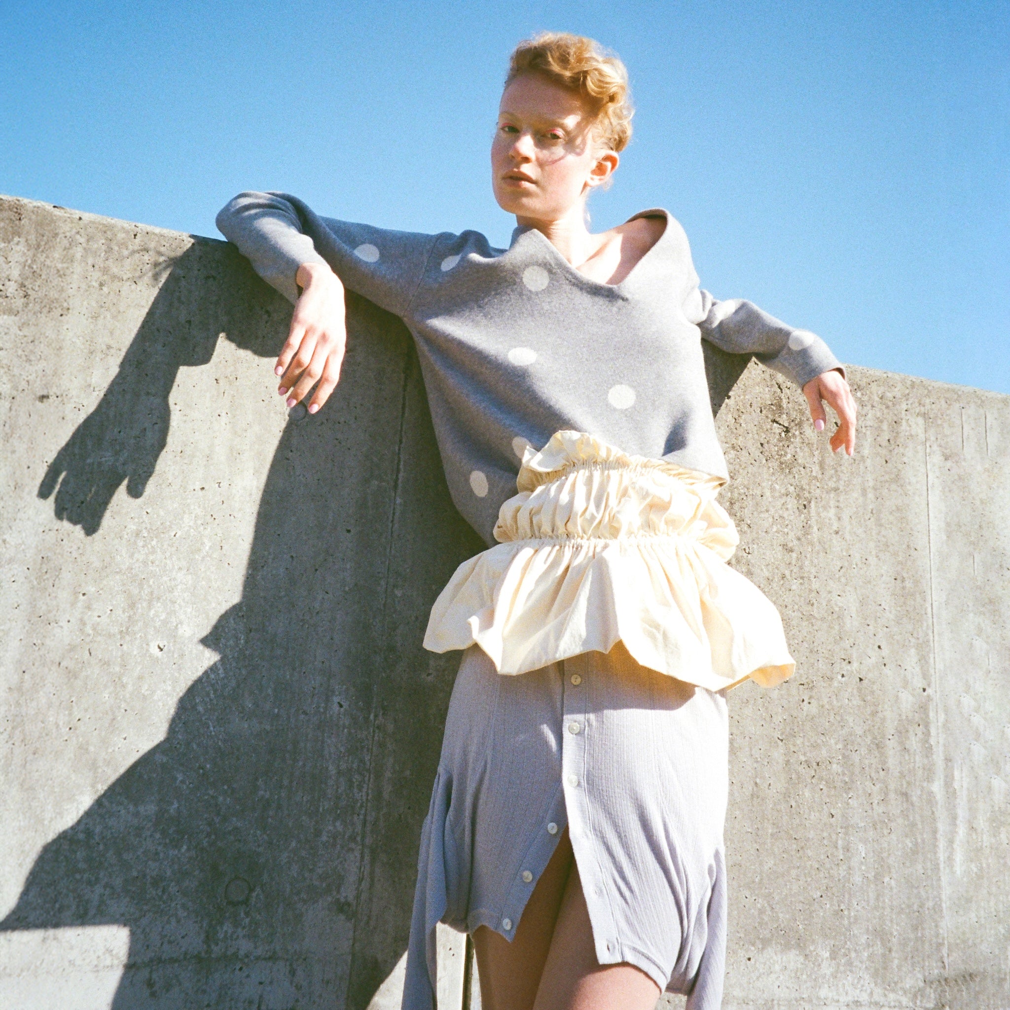 Smooth jacquard V-neck top