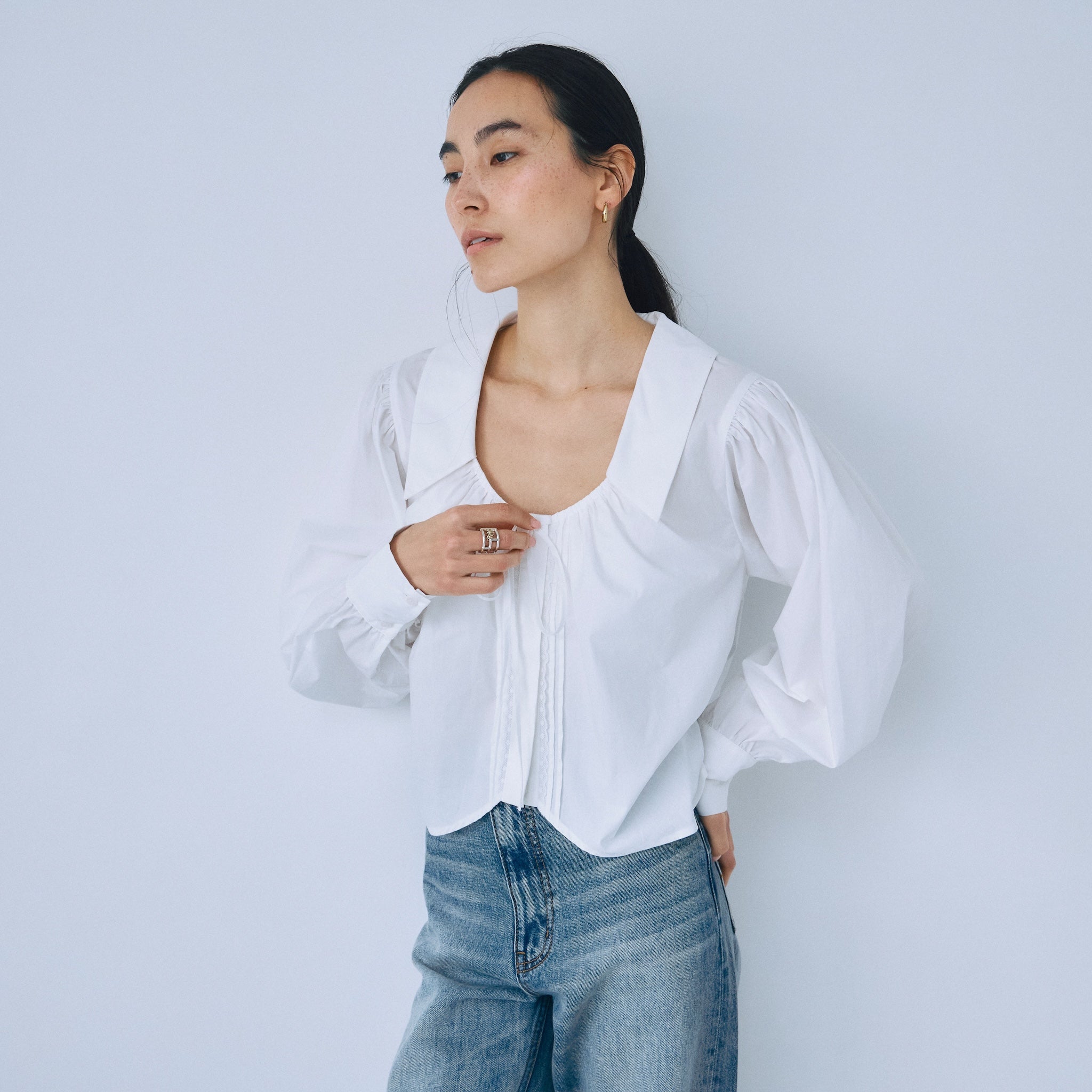 ピンタックLaceギャザーショートシャツ