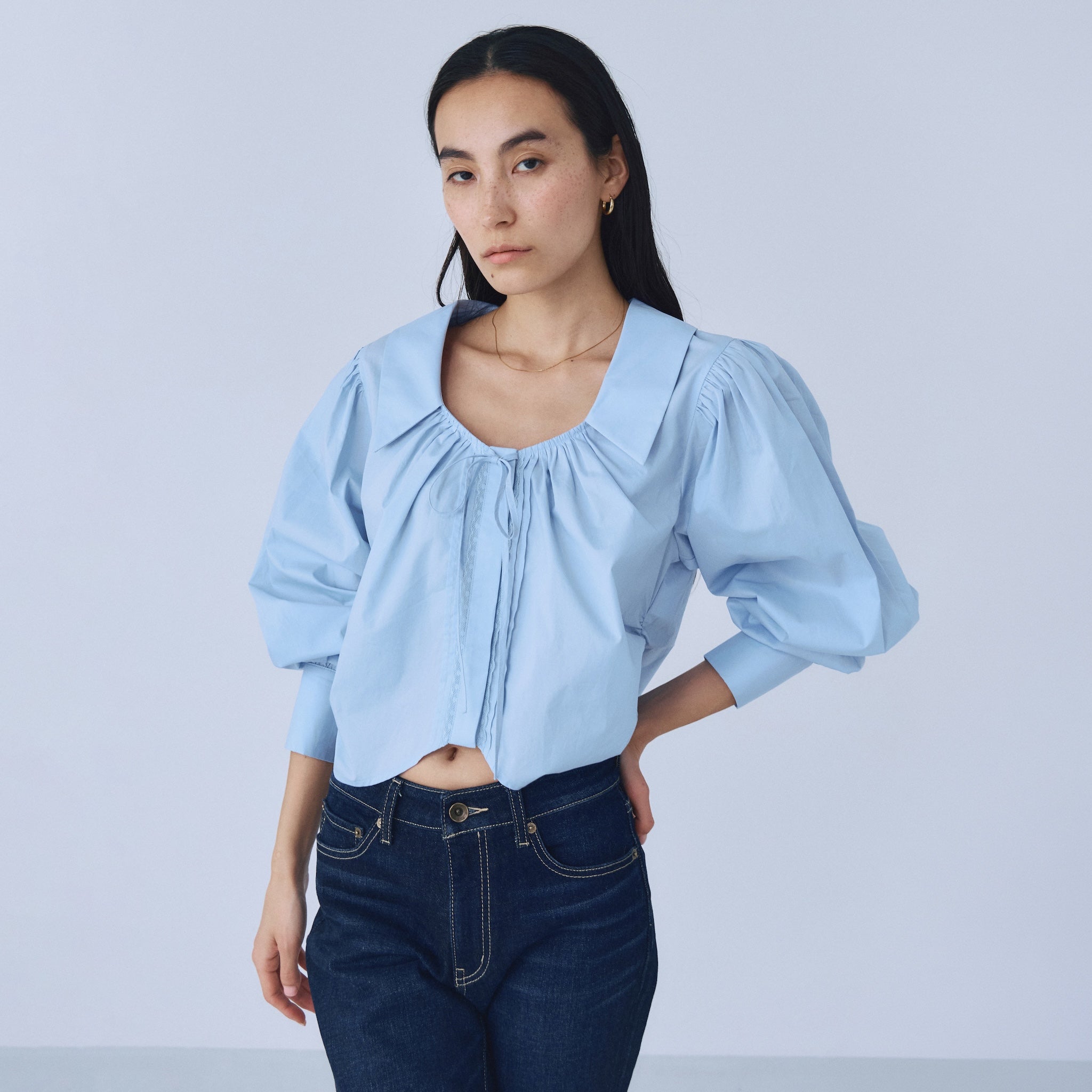 ピンタックLaceギャザーショートシャツ