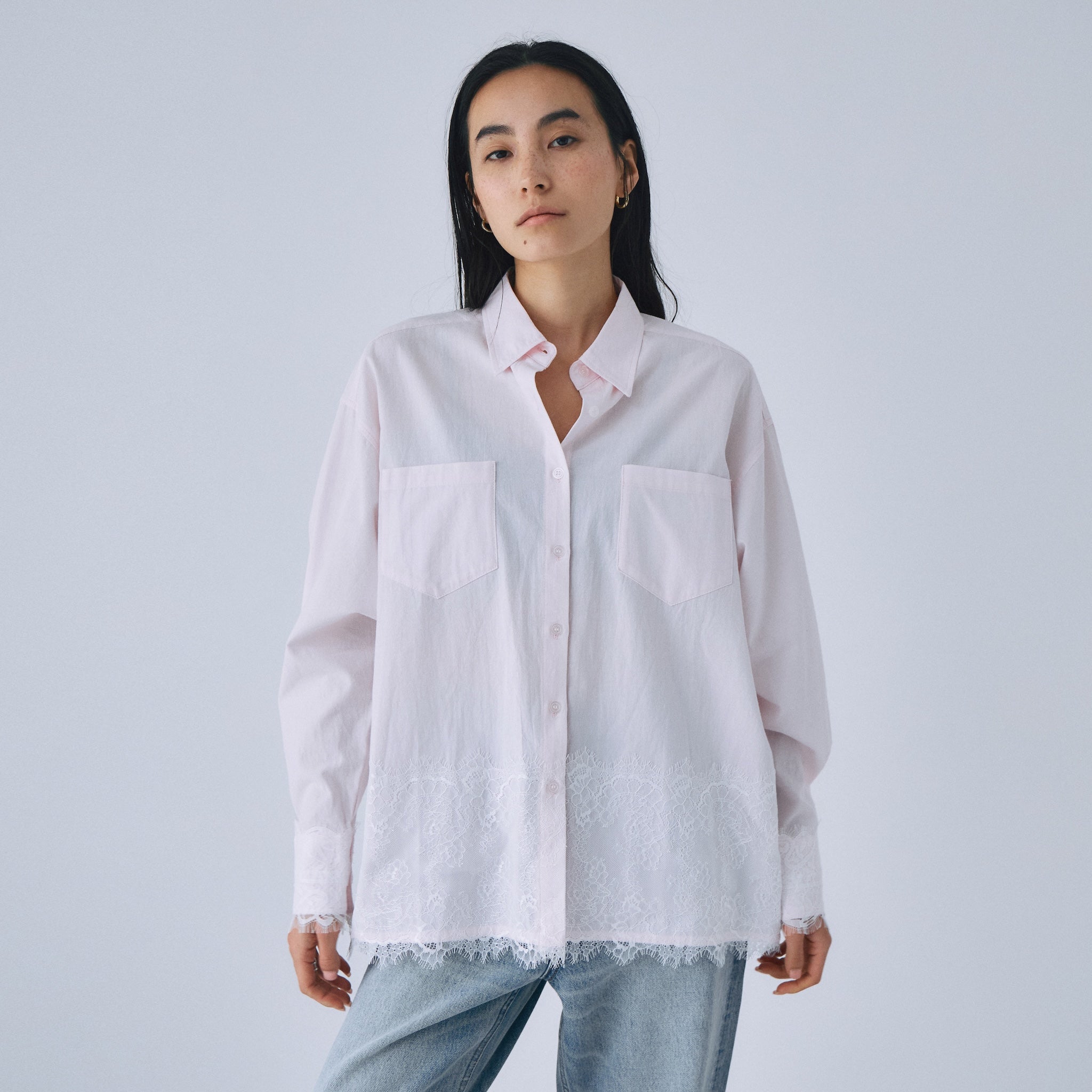 Cotton Washヘムレースシャツ