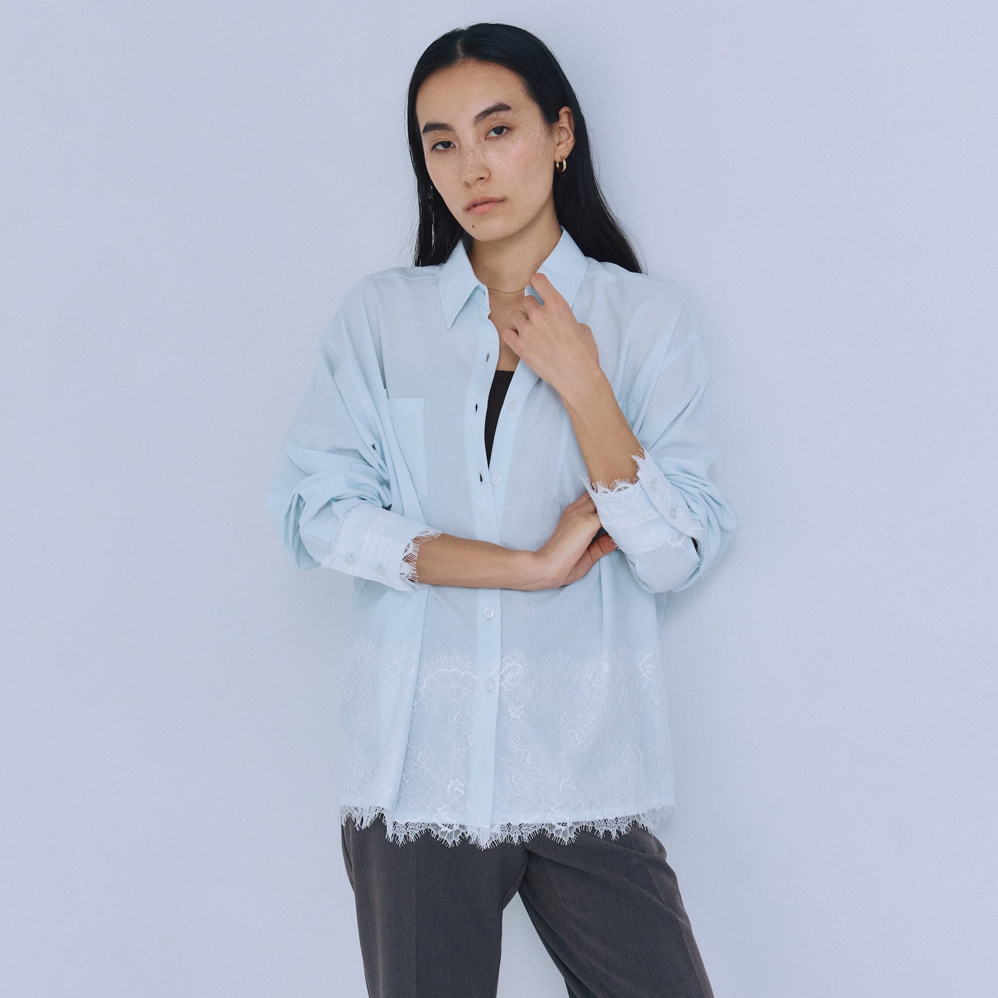 Cotton Washヘムレースシャツ