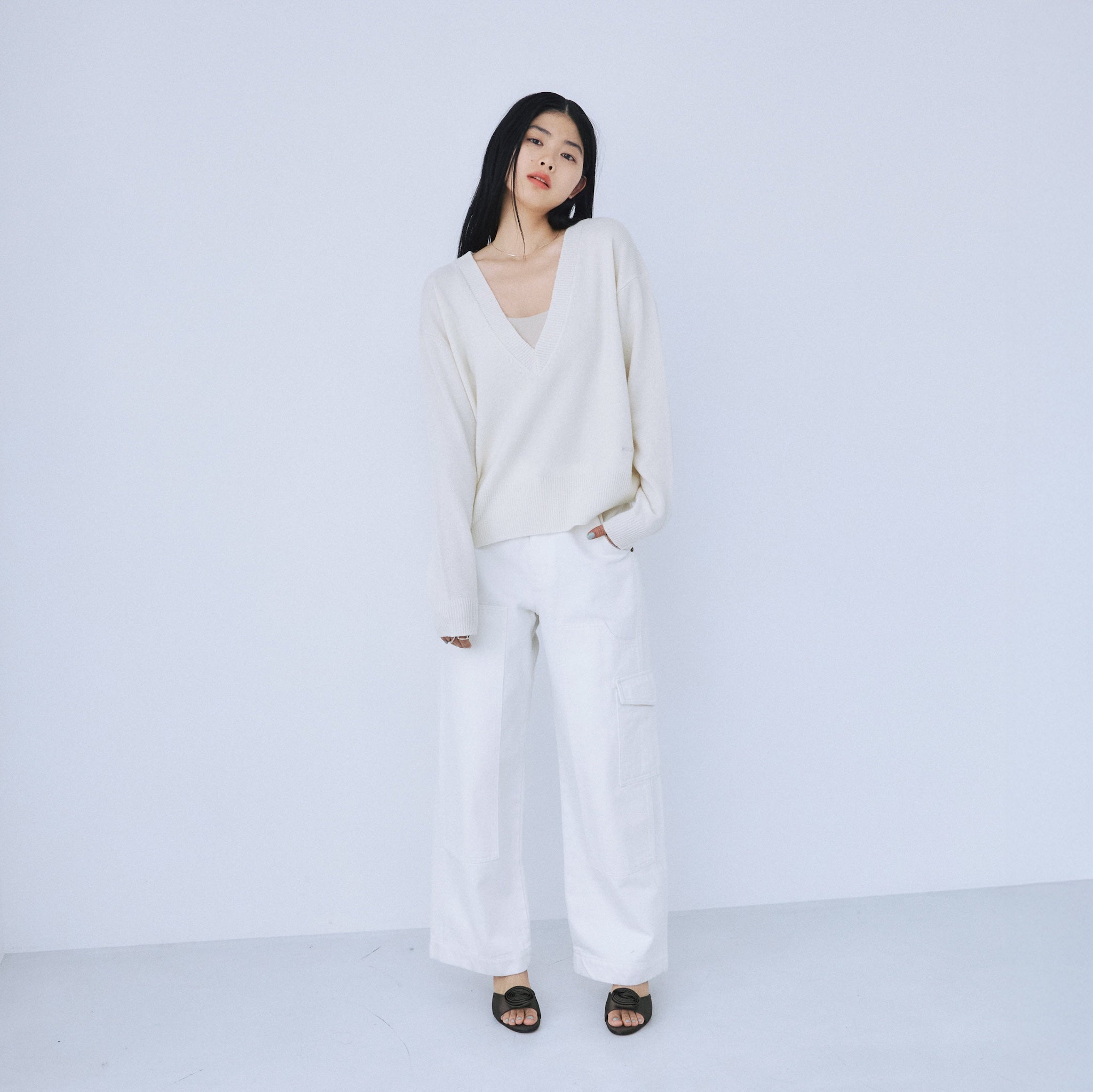 Merino Wool Vネックニットトップス