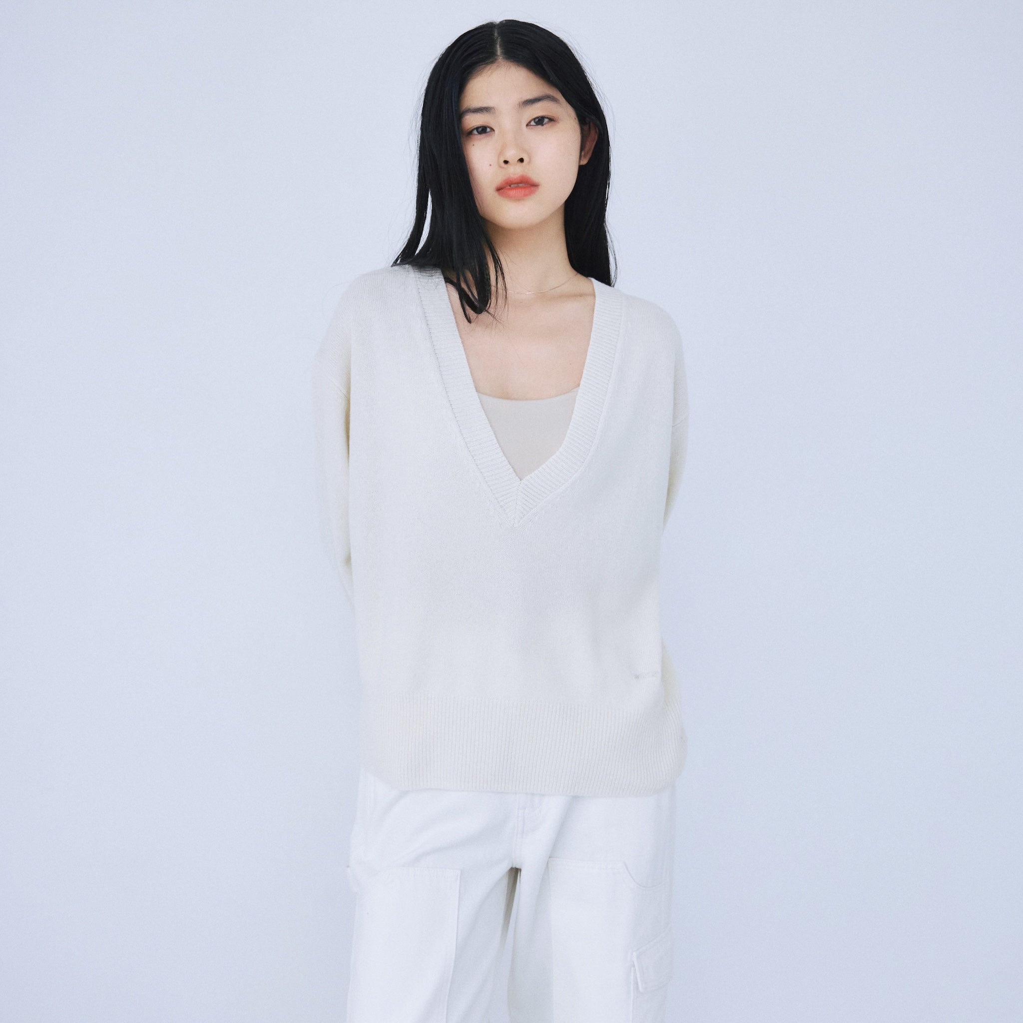 Merino Wool Vネックニットトップス