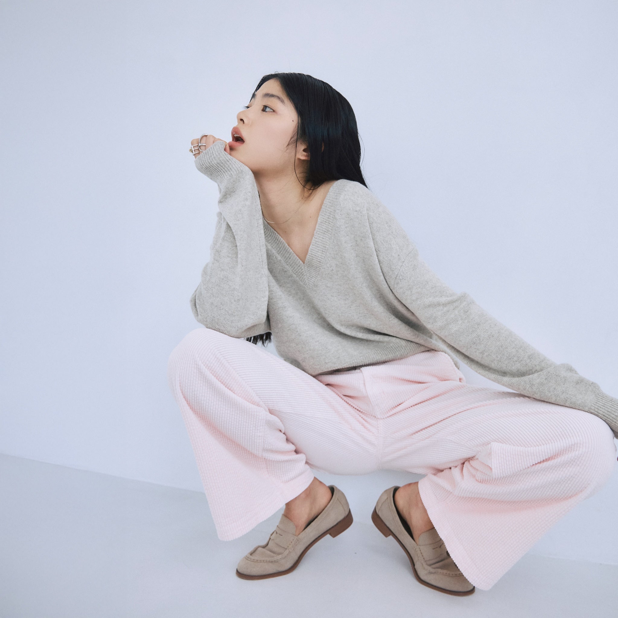Merino Wool Vネックニットトップス