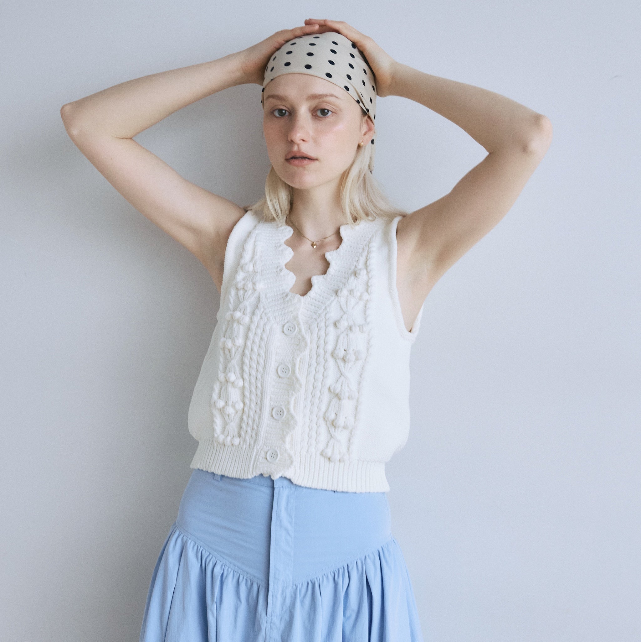 ♡Searoomlynn♡ハイストレッチニットベスト　ブラック ハイストレッチスカラップニットベスト