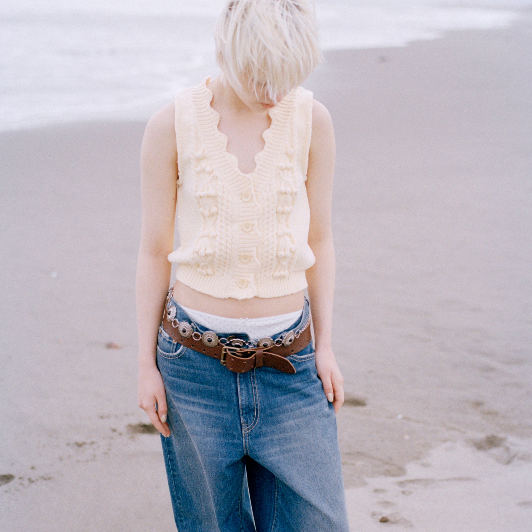 ハイストレッチスカラップニットベスト