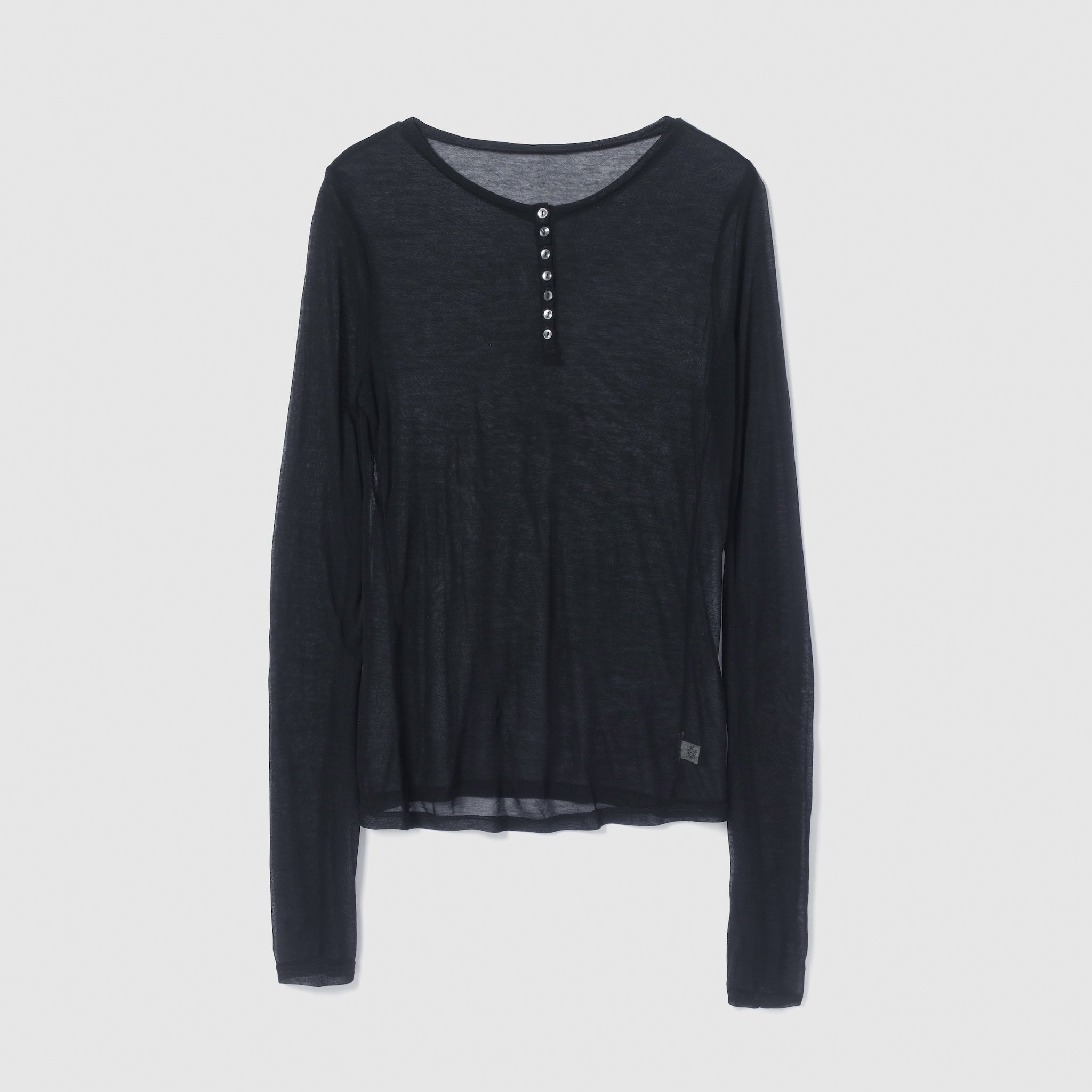 Noble silkヘンリーネックトップス