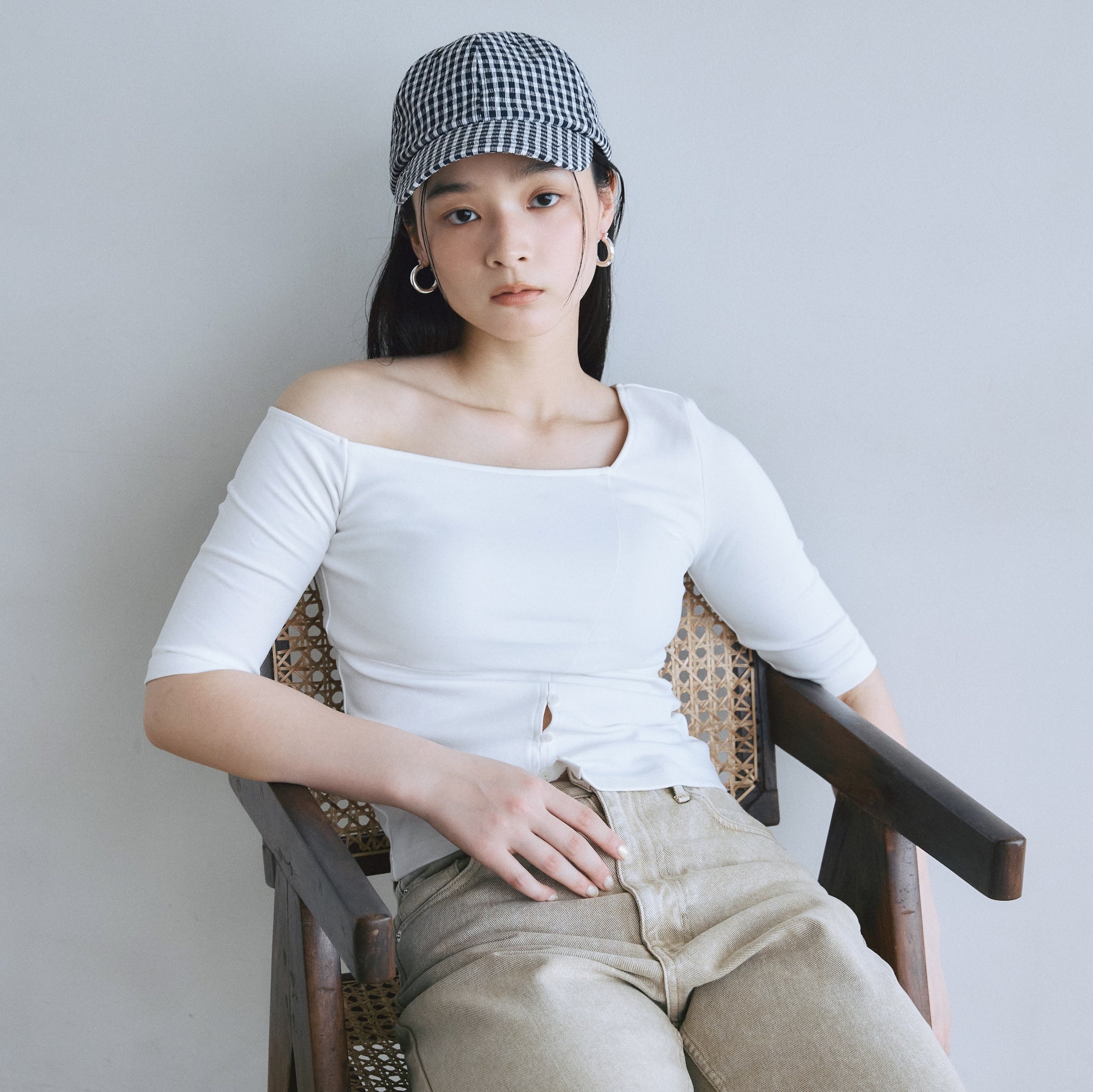 Padded Mofty Asymmetric Half Sleeve