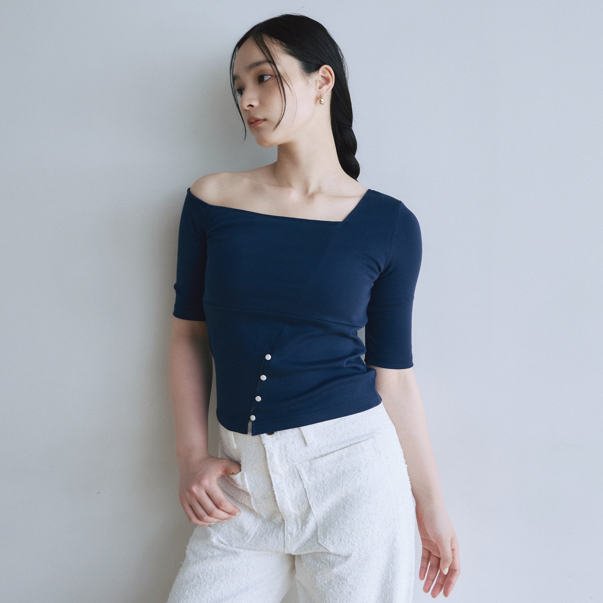 Padded Mofty Asymmetric Half Sleeve