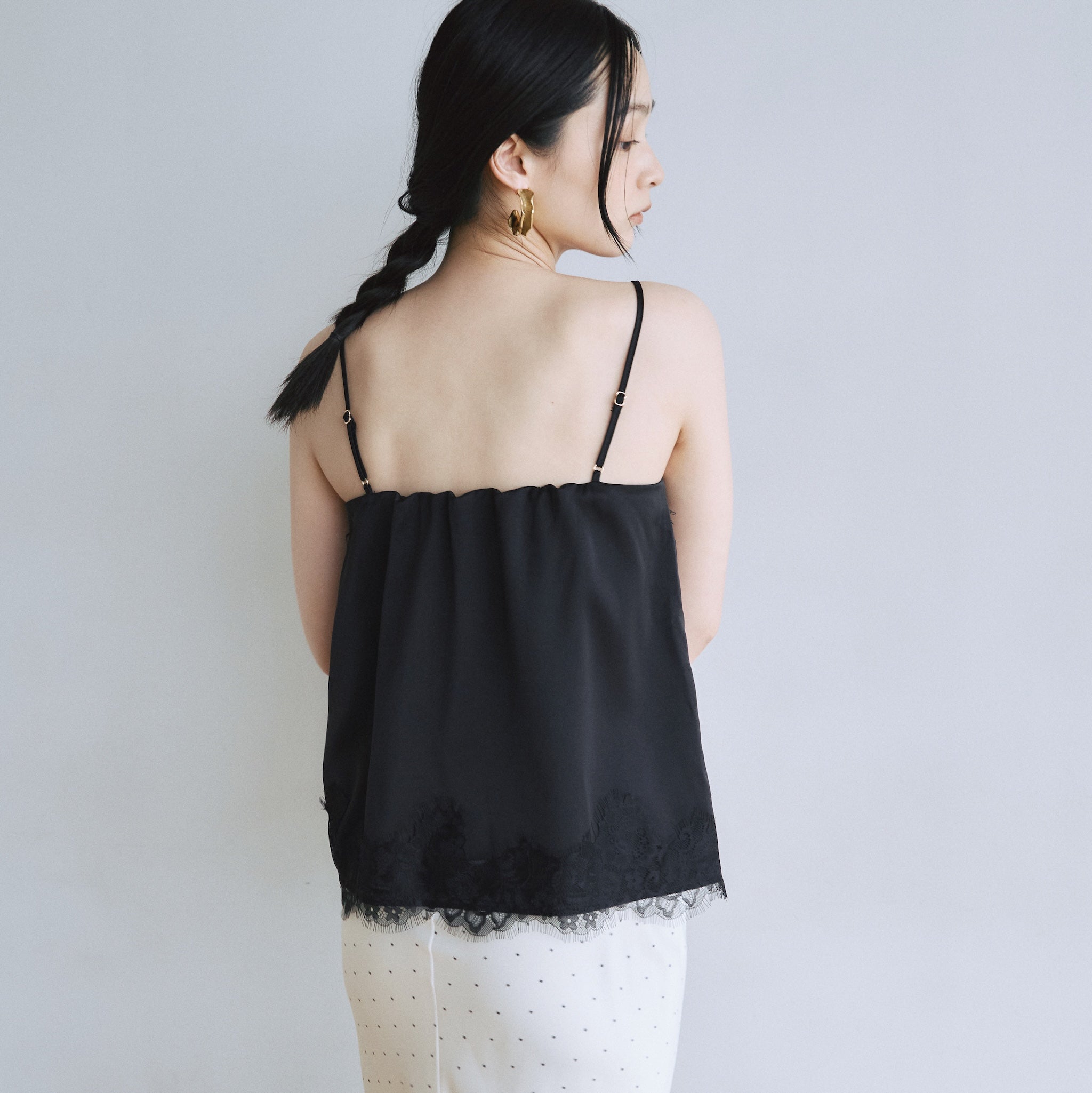 パッドin Lacy Satinキャミソール