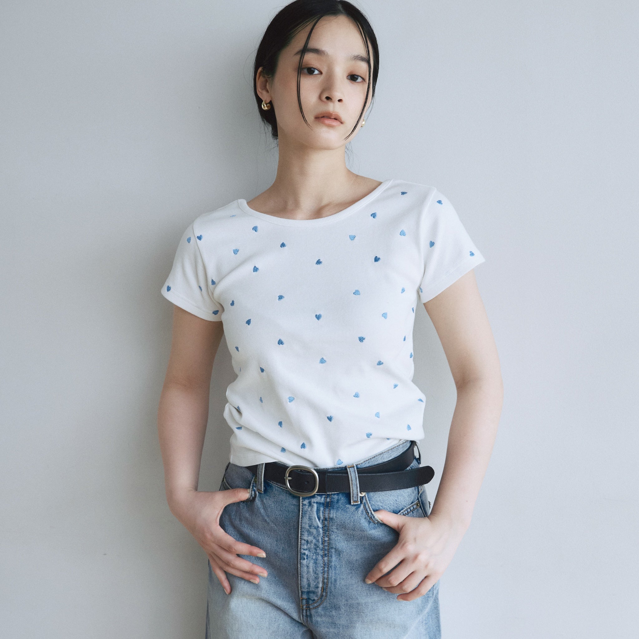 Heart emb back open RIBトップス