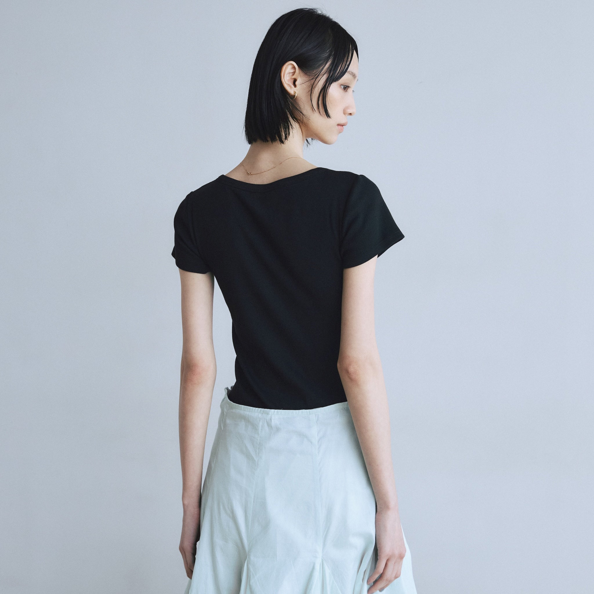 Henley neck half sleeve top