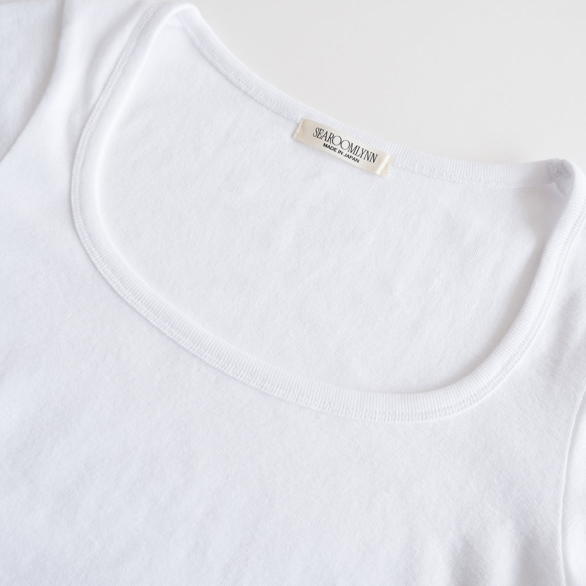 Old Cotton U-neck Top